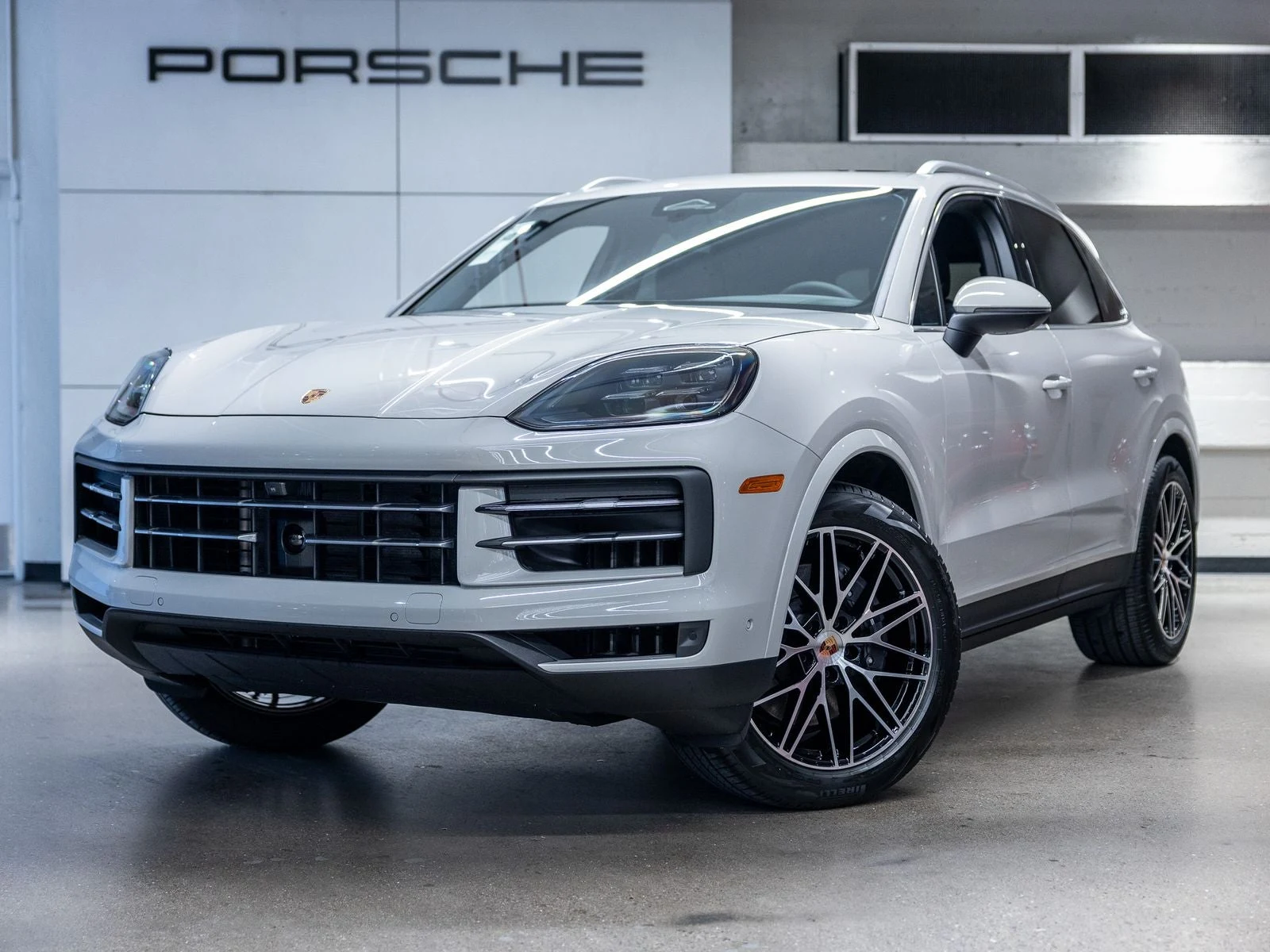 Porsche Cayenne (3rd Generation) · Chalk · Indigo Auto Group