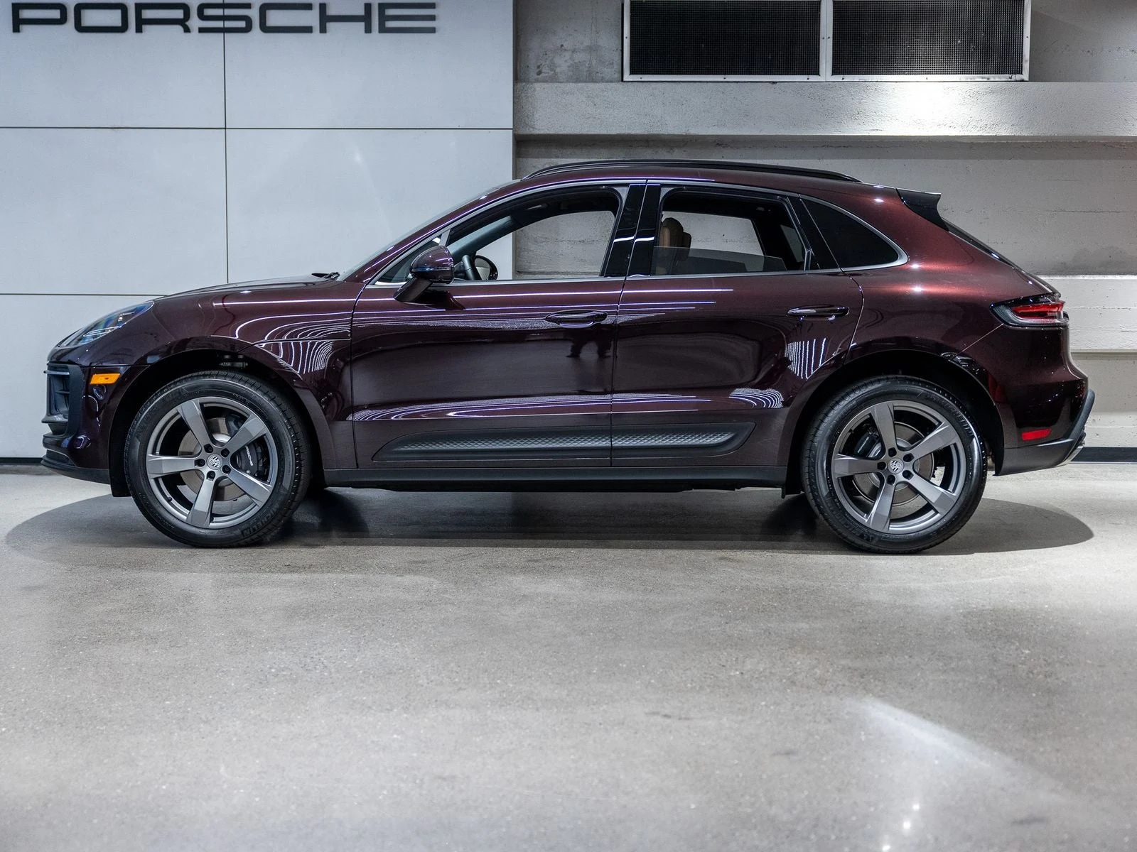 2026 Porsche Macan (95B), 2/20