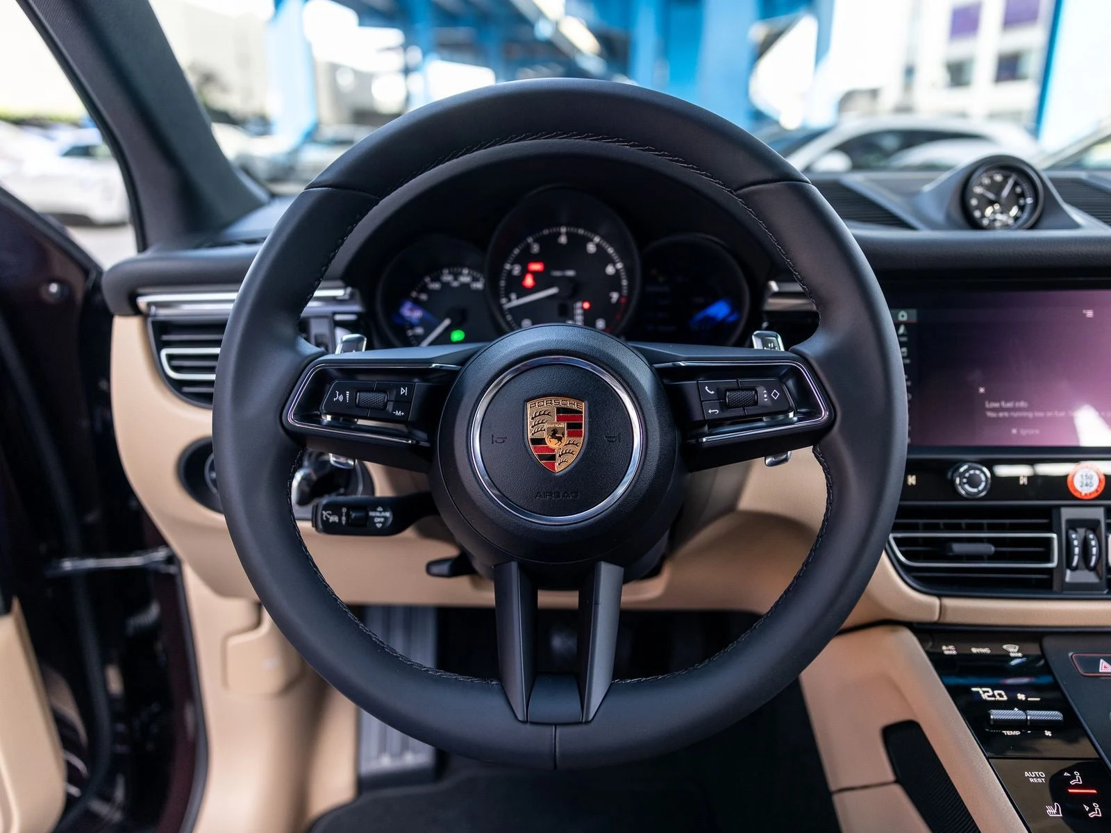2026 Porsche Macan (95B), 6/20