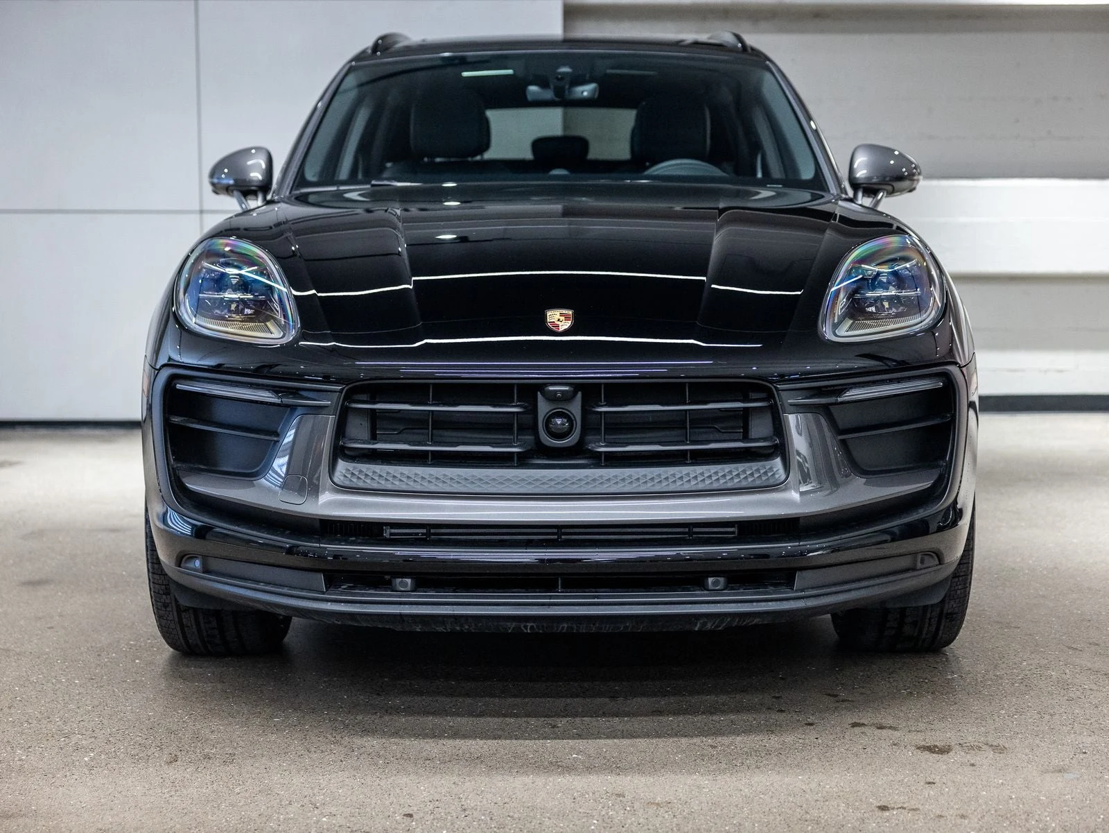 2026 Porsche Macan T (95B), 3/20