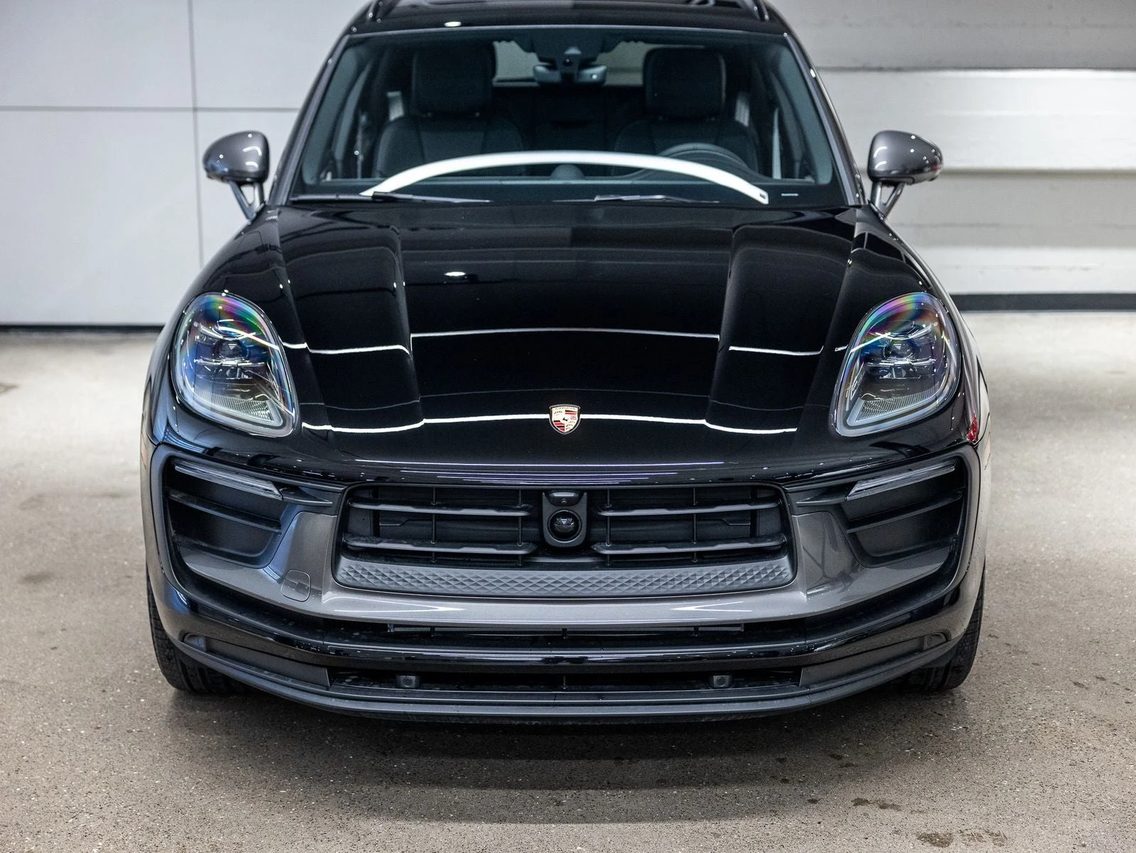 2026 Porsche Macan T (95B), 4/20