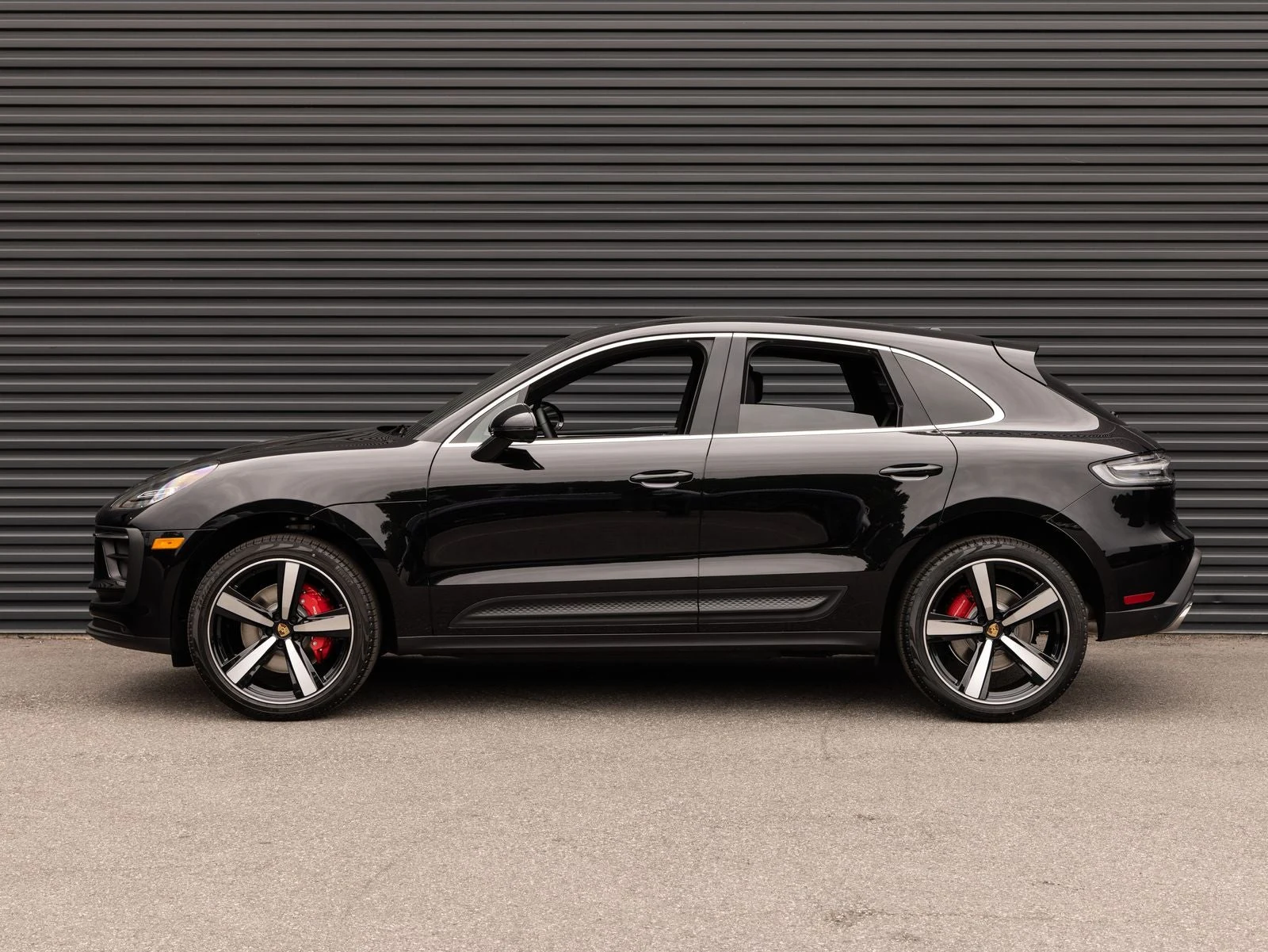 2026 Porsche Macan S (95B), 2/20