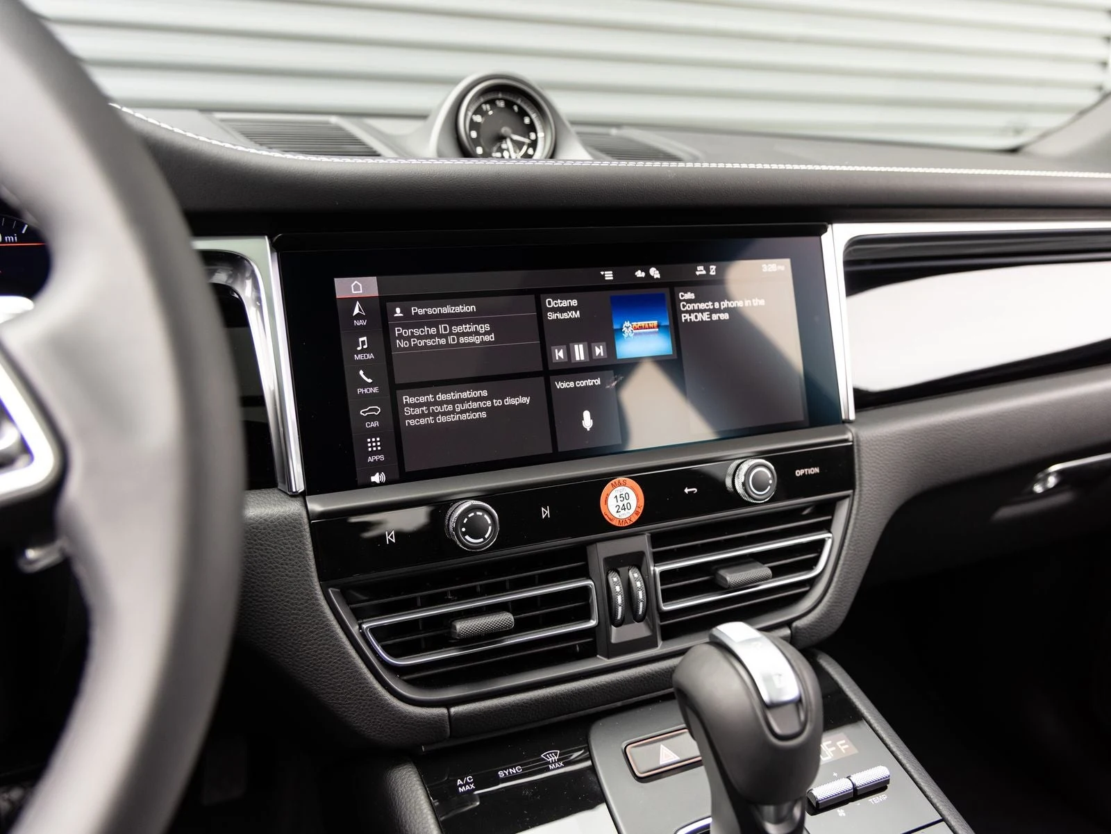 2026 Porsche Macan S (95B), 15/20