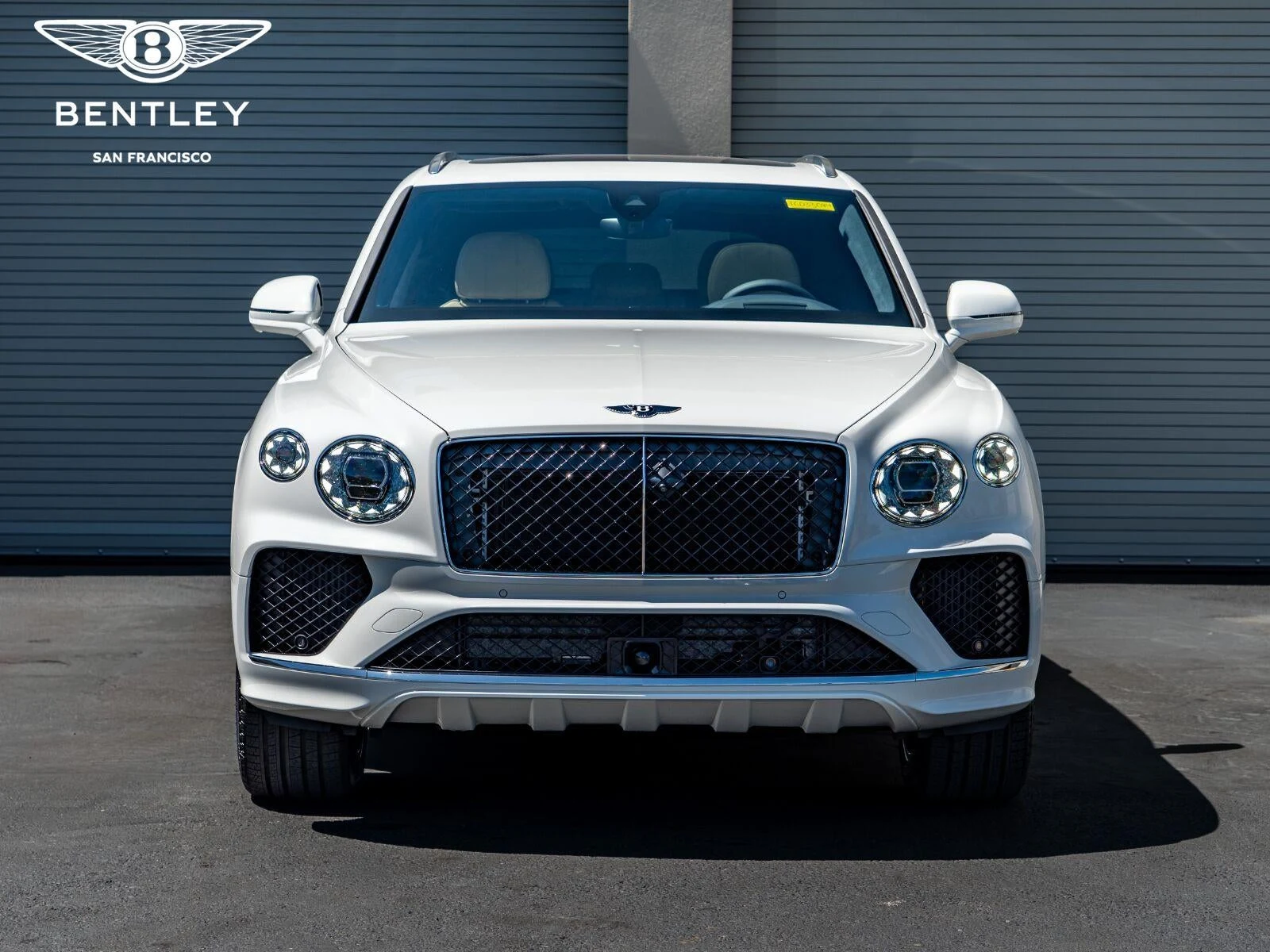 2026 Bentley Bentayga V8, 2/20