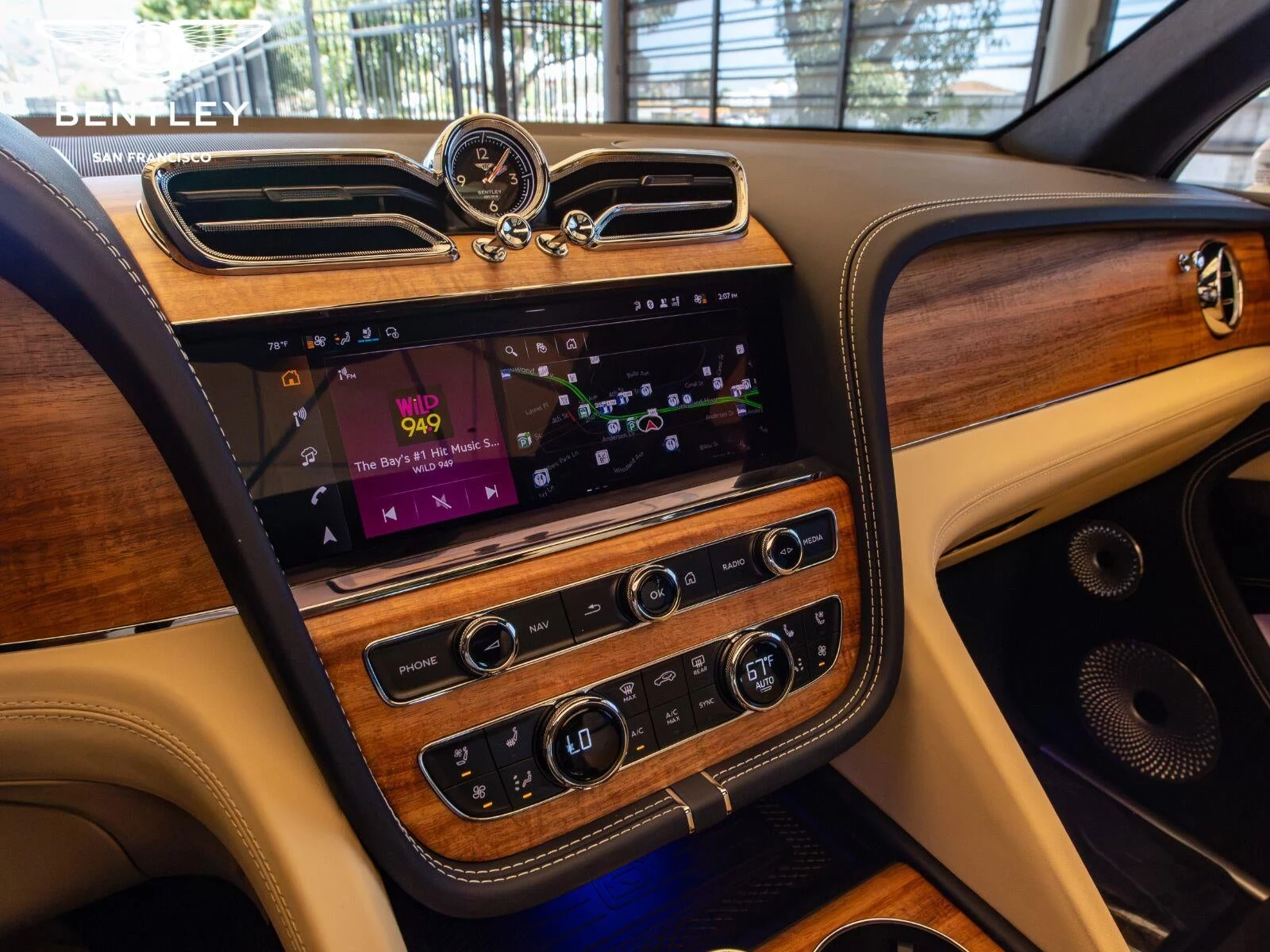 2026 Bentley Bentayga V8, 10/20