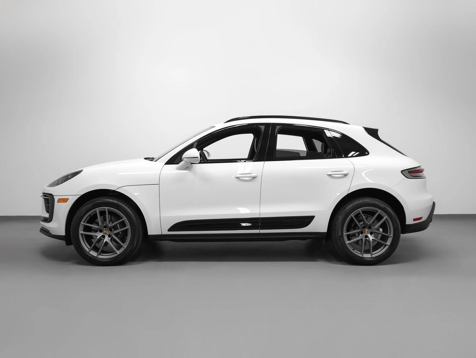 2026 Porsche Macan (95B), 2/20