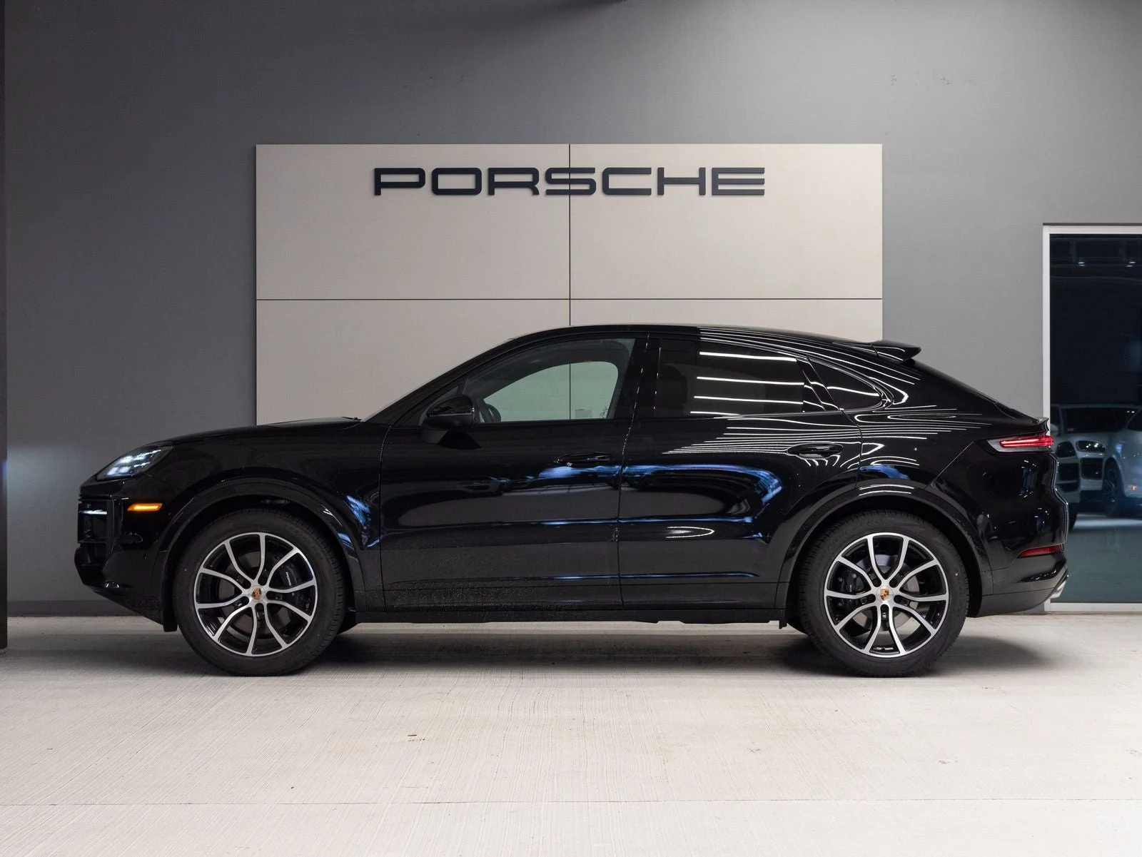 2026 Porsche Cayenne Coupé (3rd Generation), 2/20