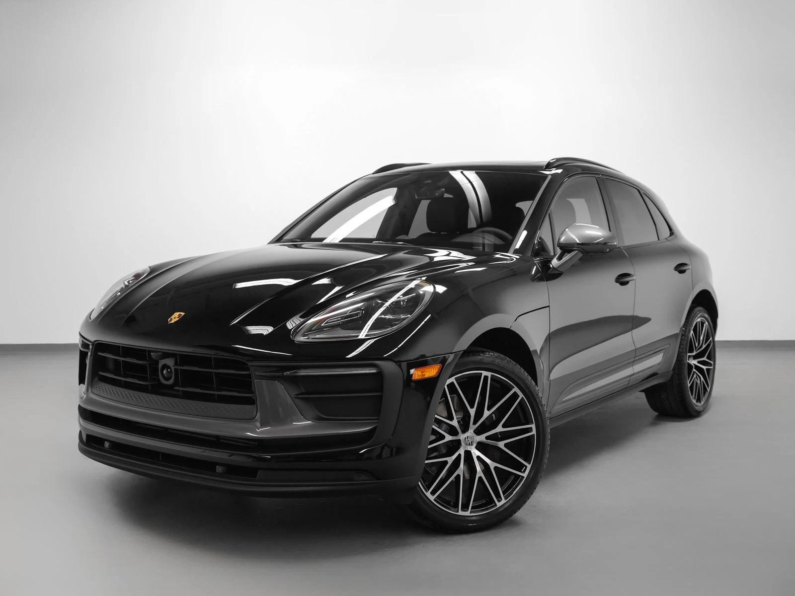 Porsche Macan T (95B) · black · Indigo Auto Group