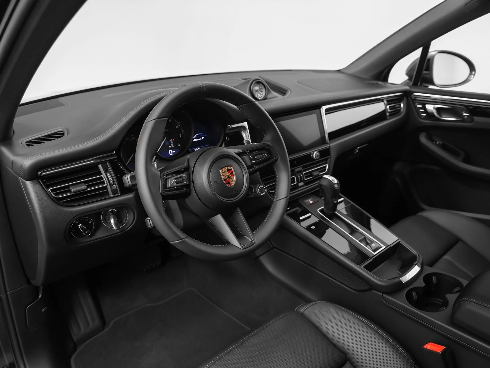 2026 Porsche Macan T (95B), 4/20