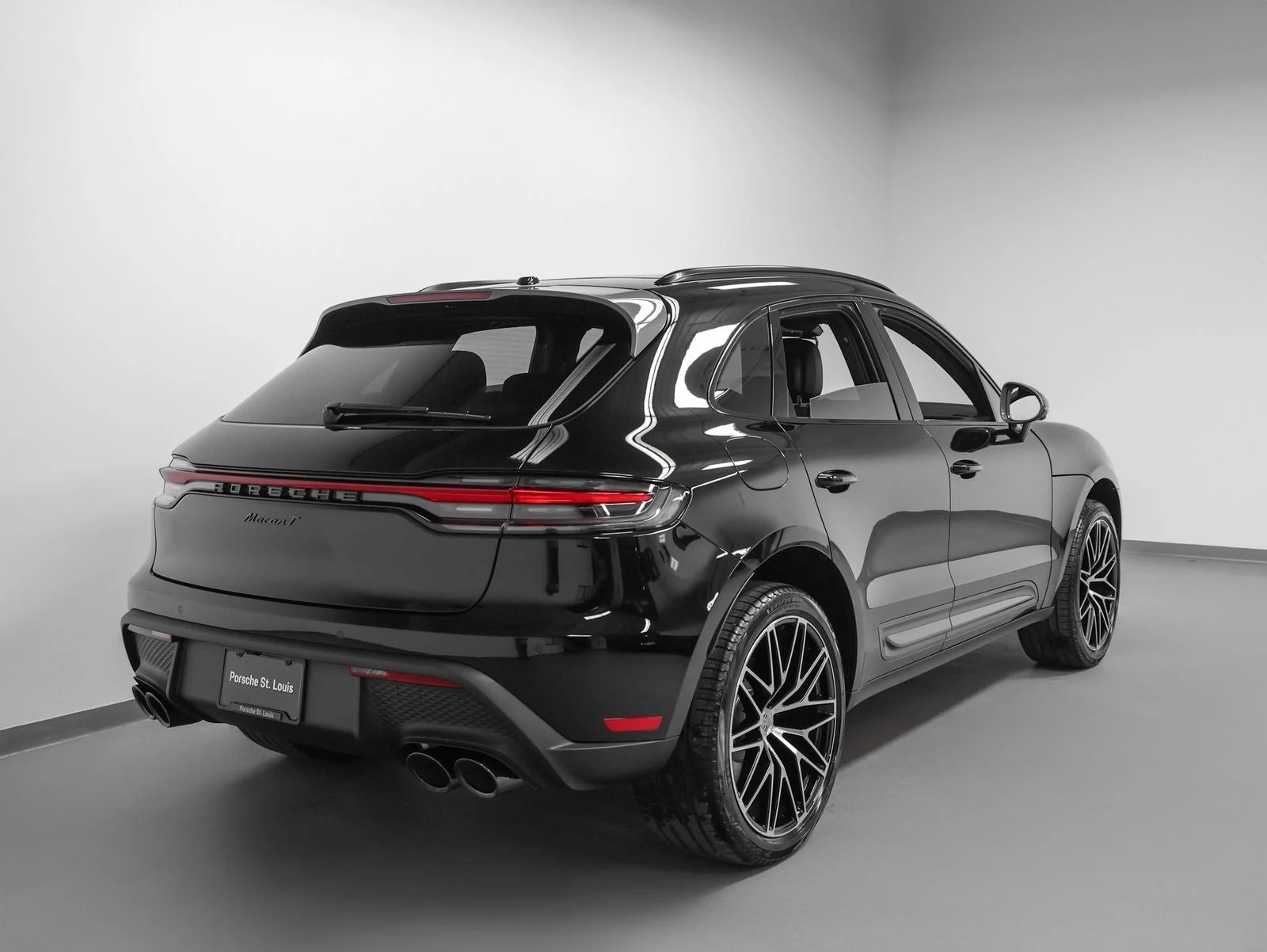 2026 Porsche Macan T (95B), 11/20