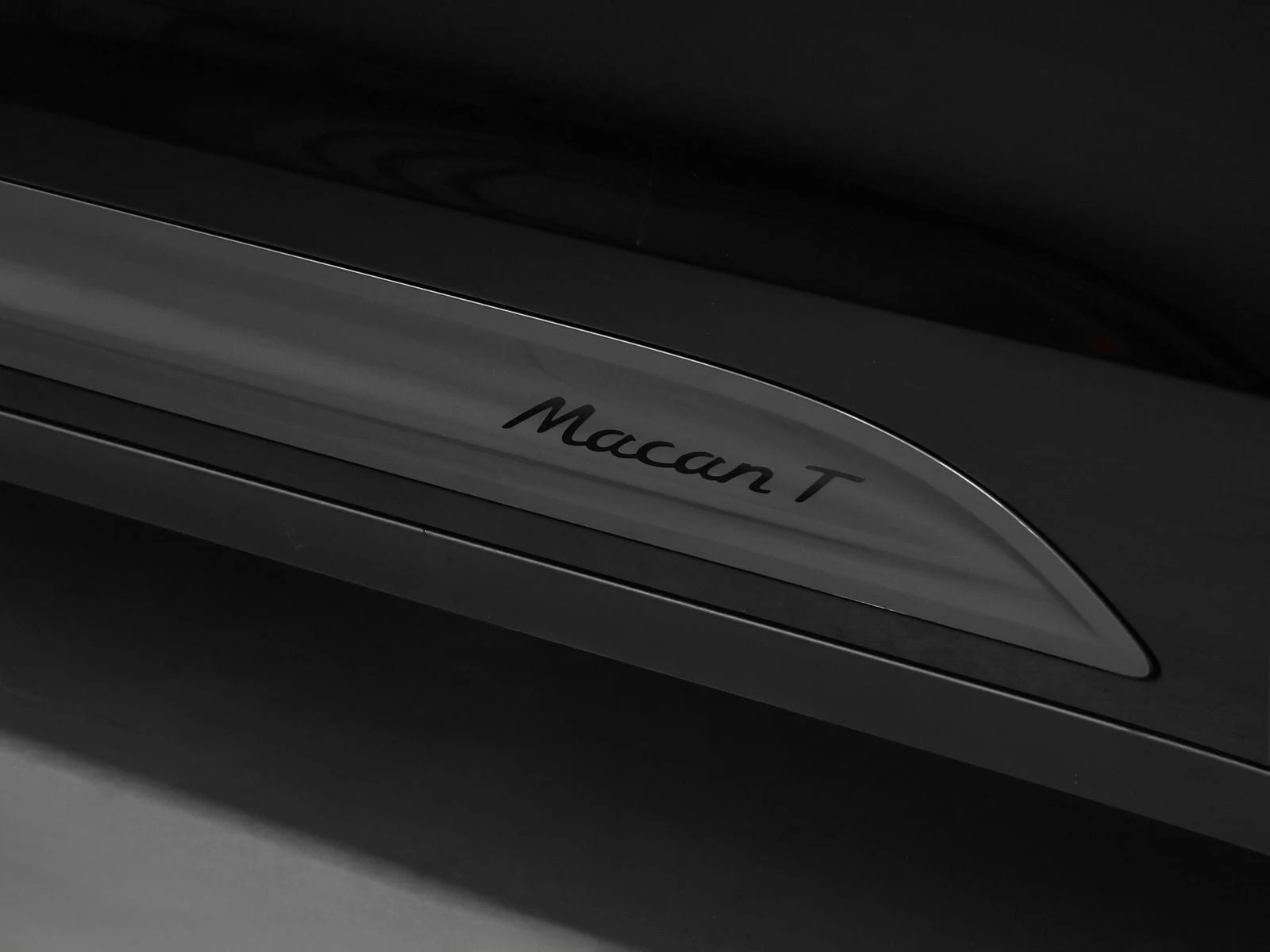 2026 Porsche Macan T (95B), 14/20