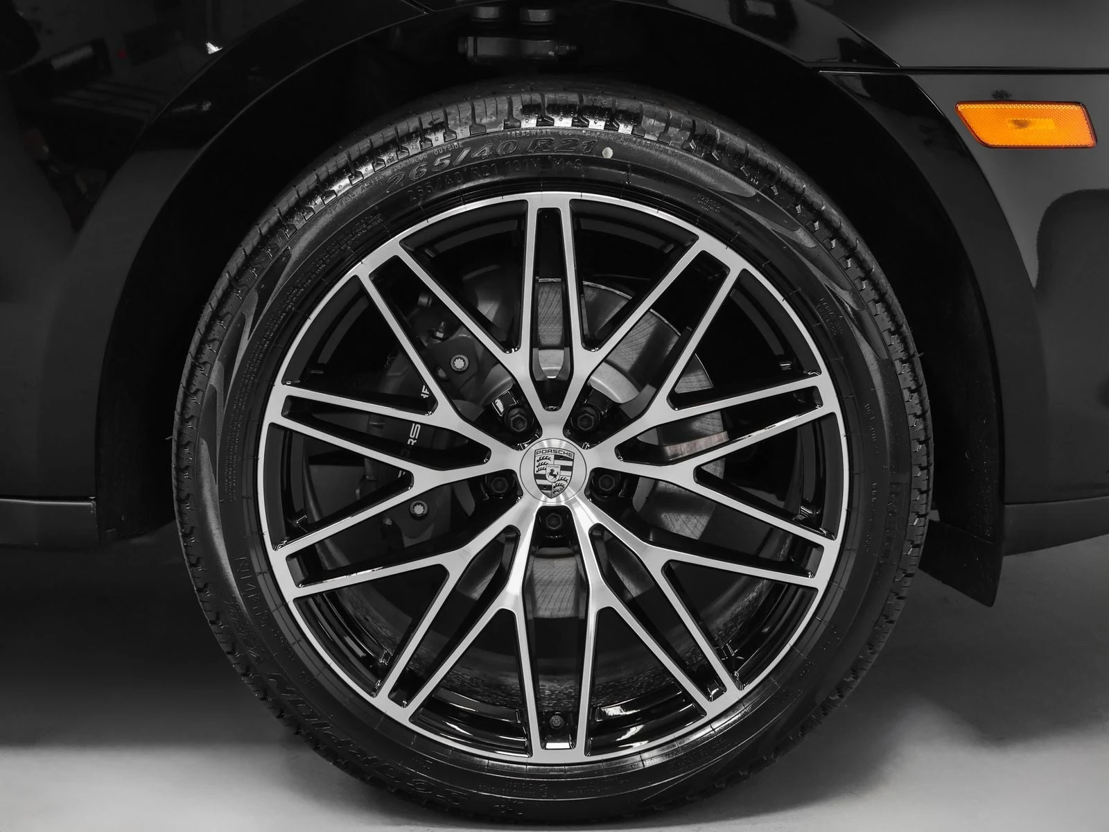 2026 Porsche Macan T (95B), 16/20
