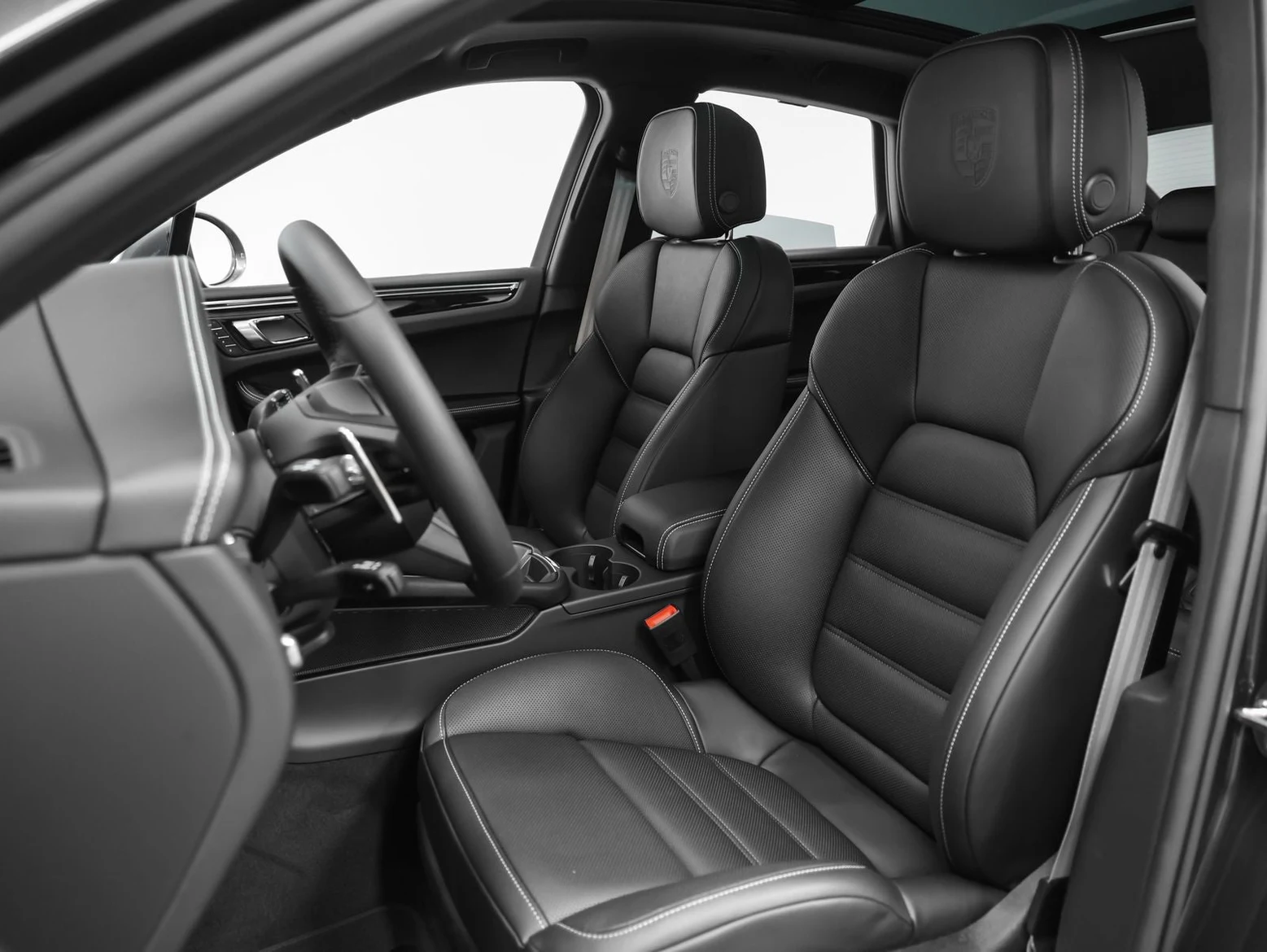 2026 Porsche Macan T (95B), 5/20