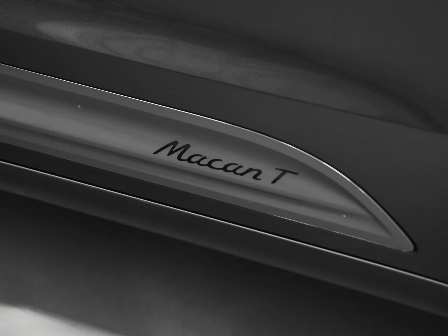 2026 Porsche Macan T (95B), 14/20