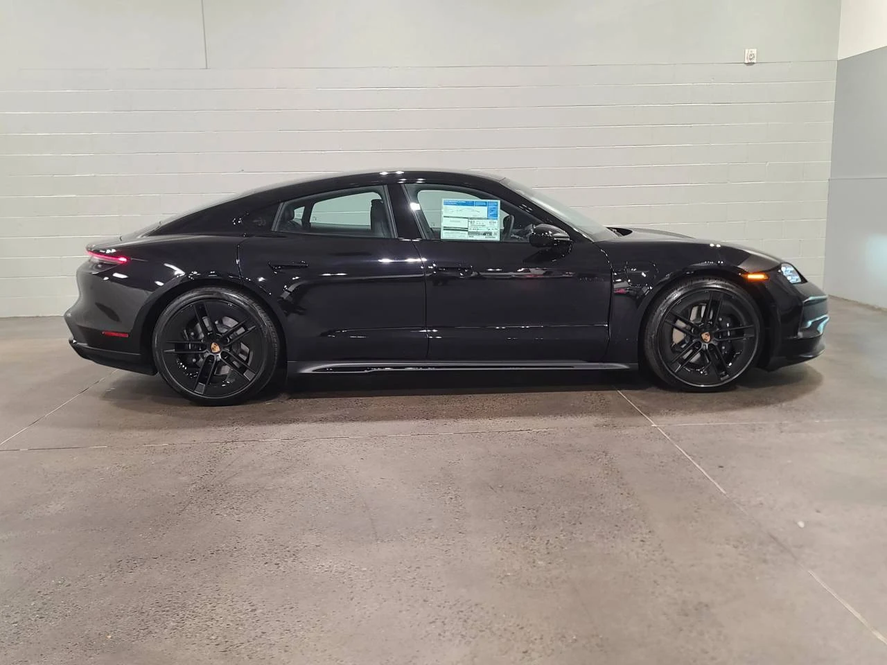 2026 Porsche Taycan 4 Black Edition (2025 Update), 8/20