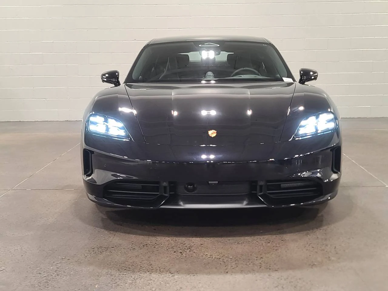 2026 Porsche Taycan 4 Black Edition (2025 Update), 10/20
