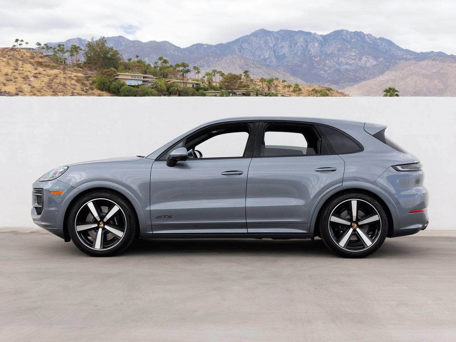 2026 Porsche Cayenne GTS (3rd Generation), 2/20