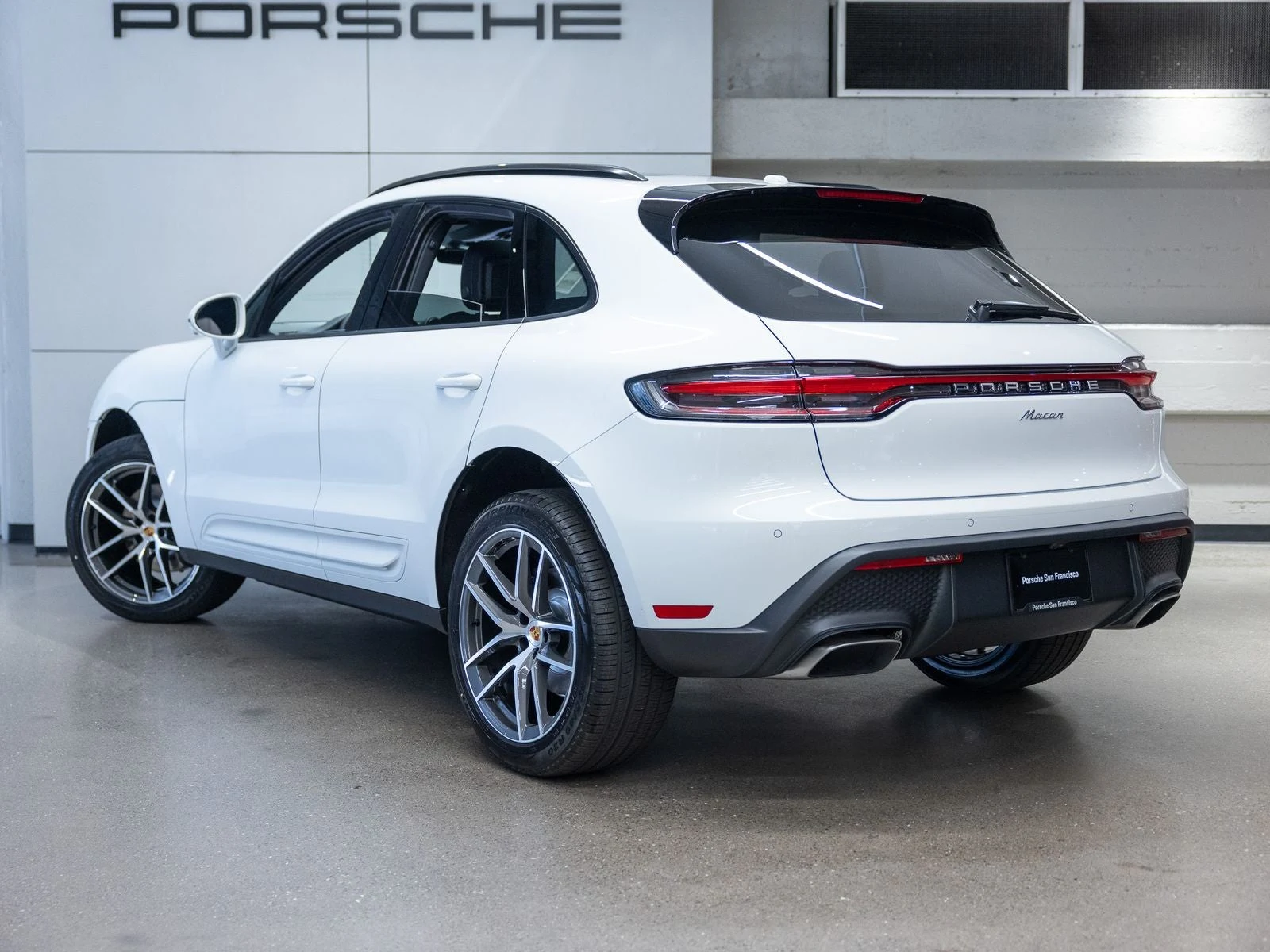 2026 Porsche Macan (95B), 3/20