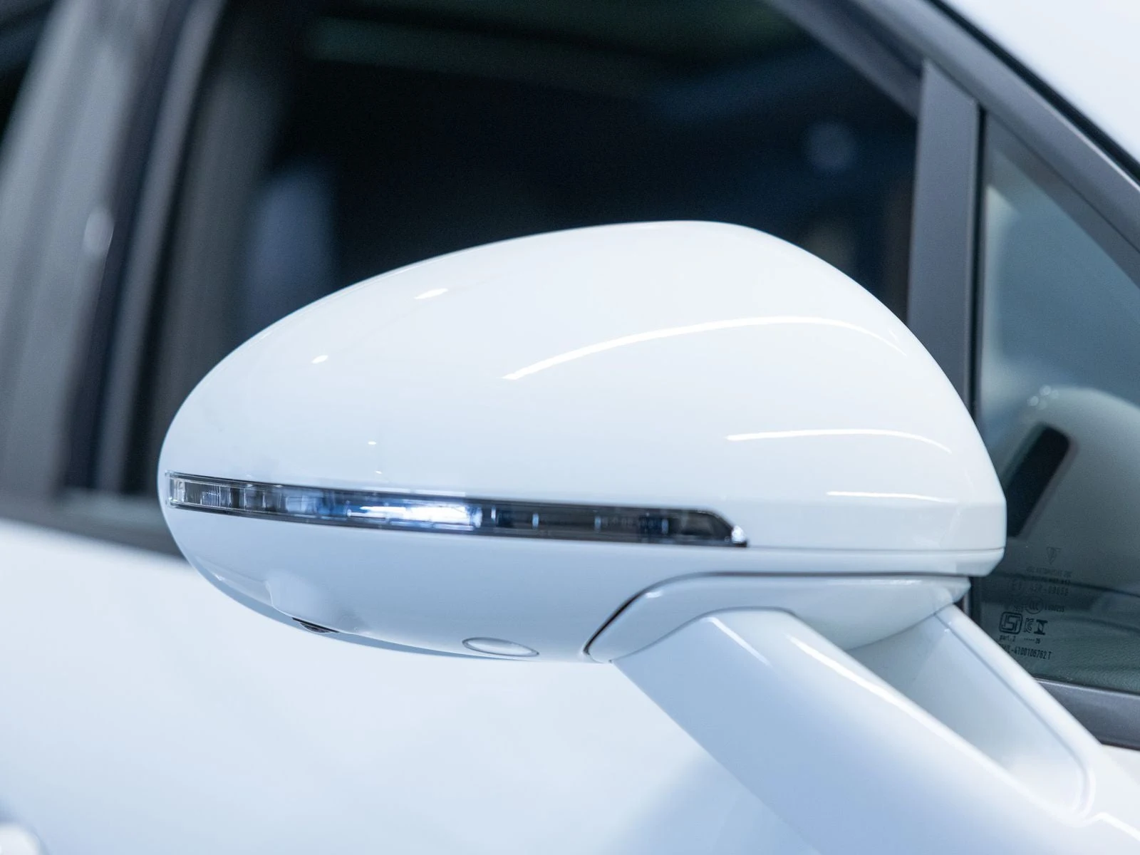 2026 Porsche Macan (95B), 15/20