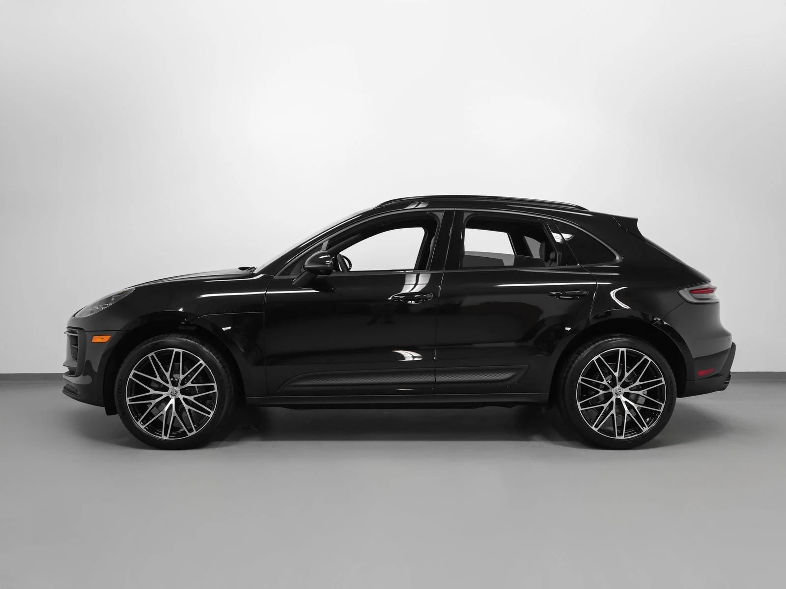 2026 Porsche Macan (95B), 2/20