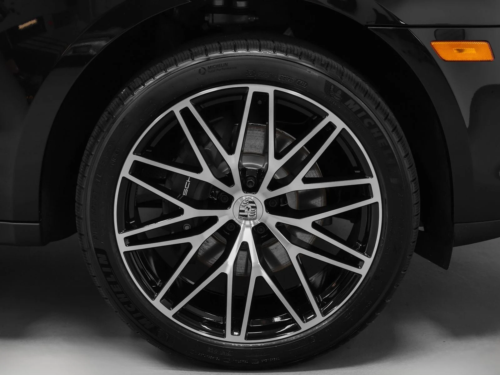 2026 Porsche Macan (95B), 14/20