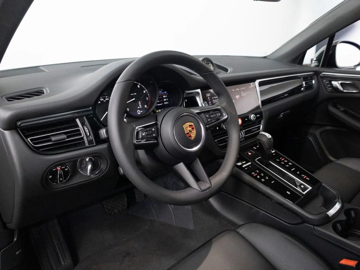 2026 Porsche Macan (95B), 4/20