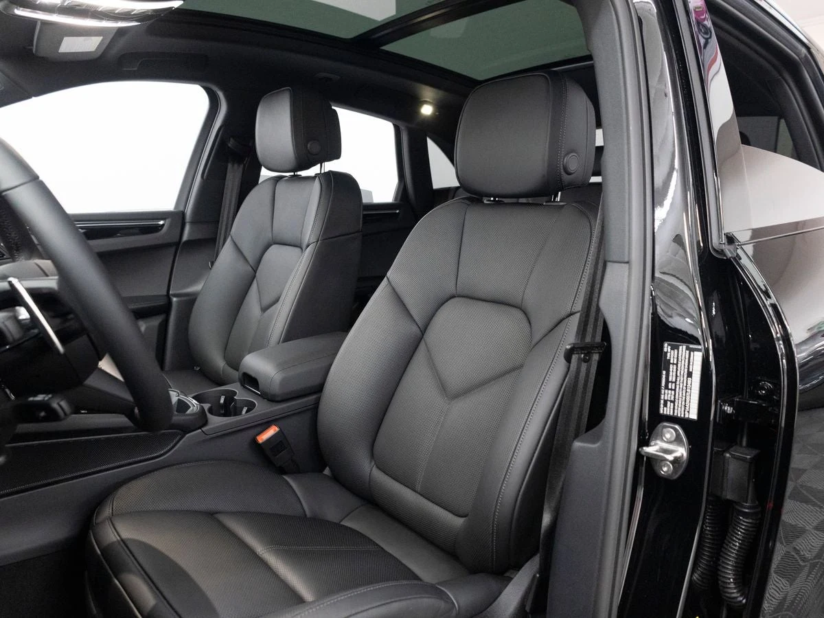 2026 Porsche Macan (95B), 5/20