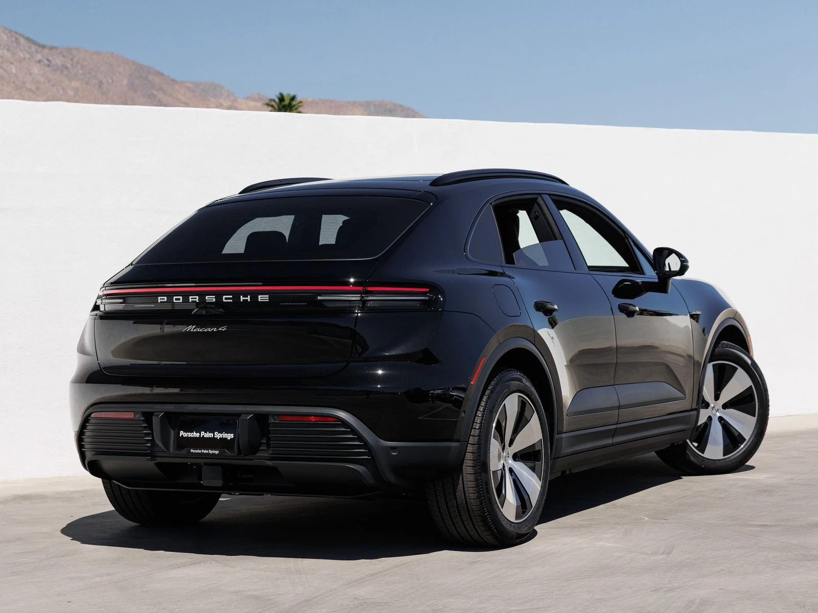2026 Porsche Macan 4 Electric (XAB), 7/20