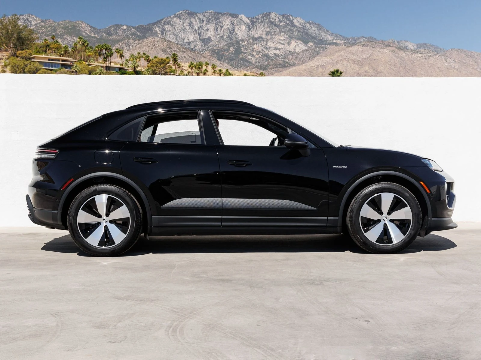 2026 Porsche Macan 4 Electric (XAB), 8/20