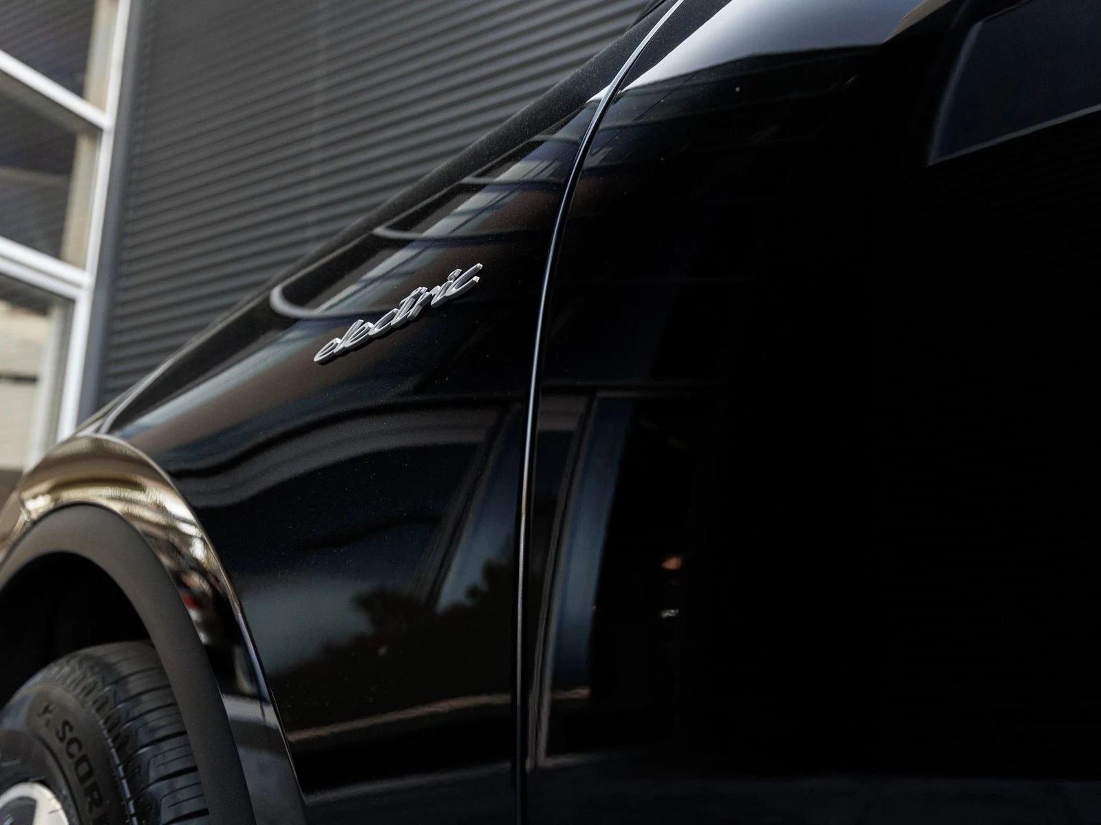 2026 Porsche Macan 4 Electric (XAB), 13/20