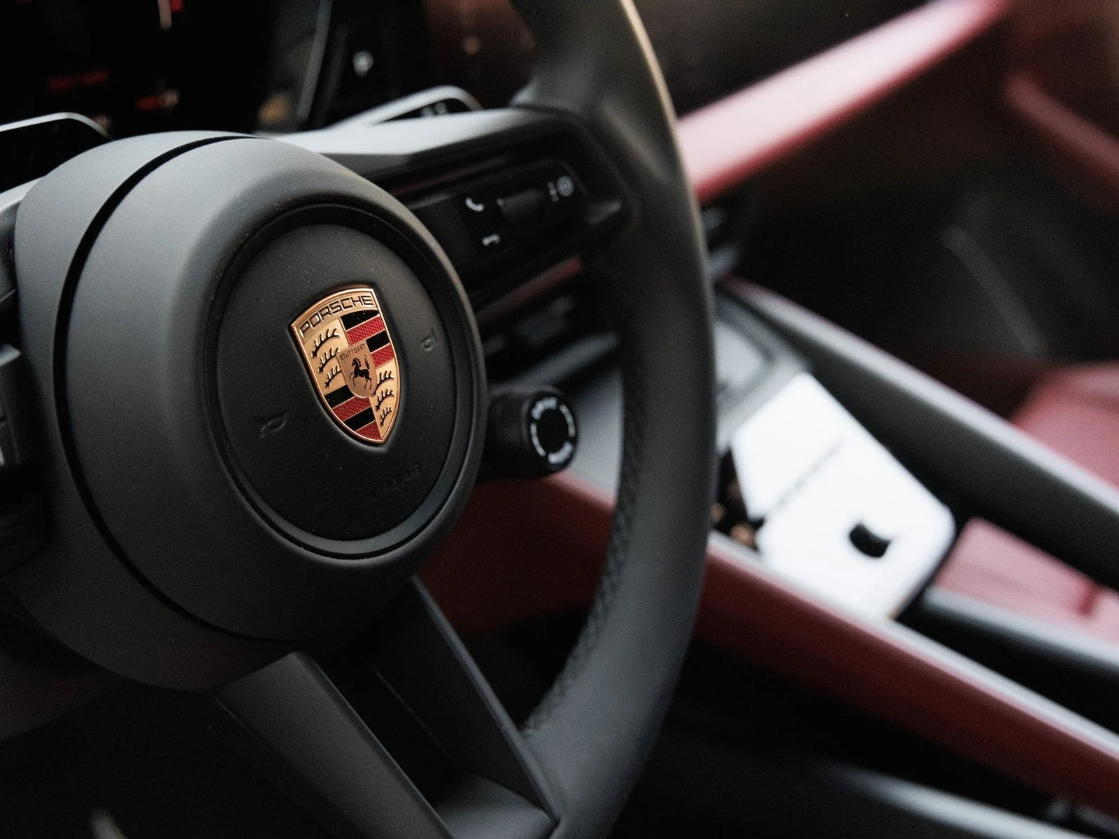 2026 Porsche Macan 4 Electric (XAB), 19/20
