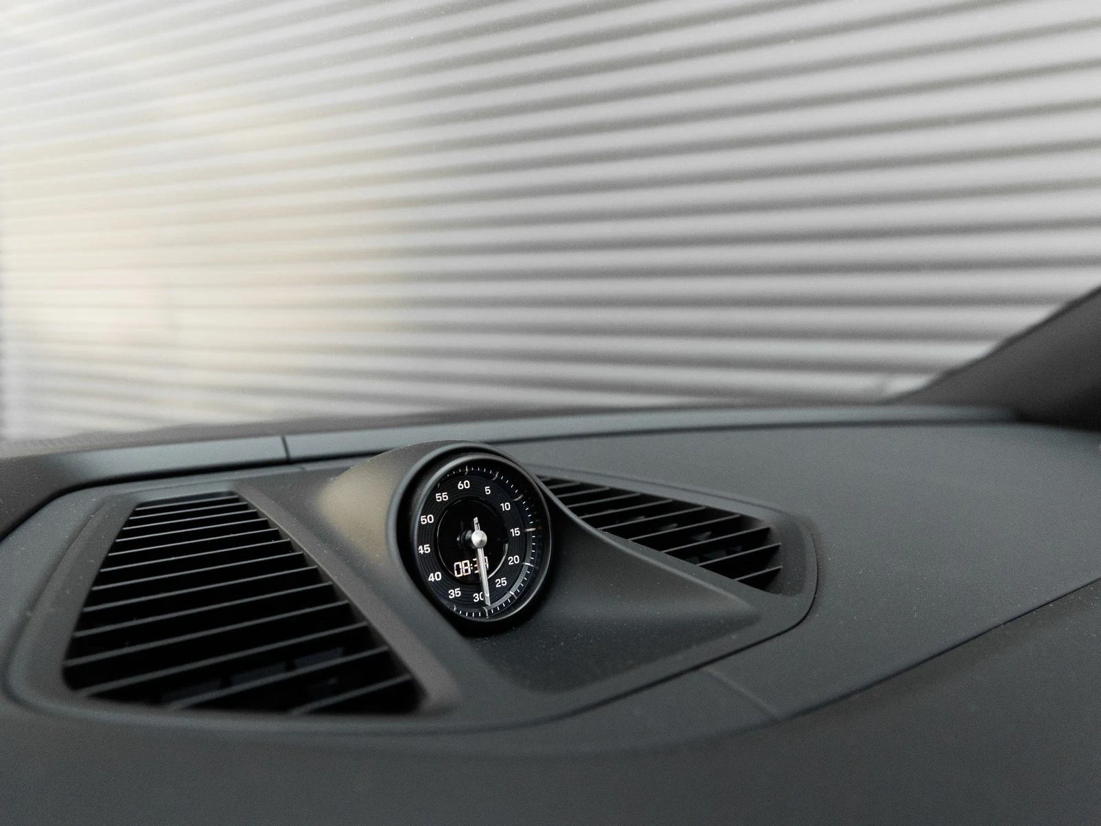 2026 Porsche Macan 4 Electric (XAB), 20/20