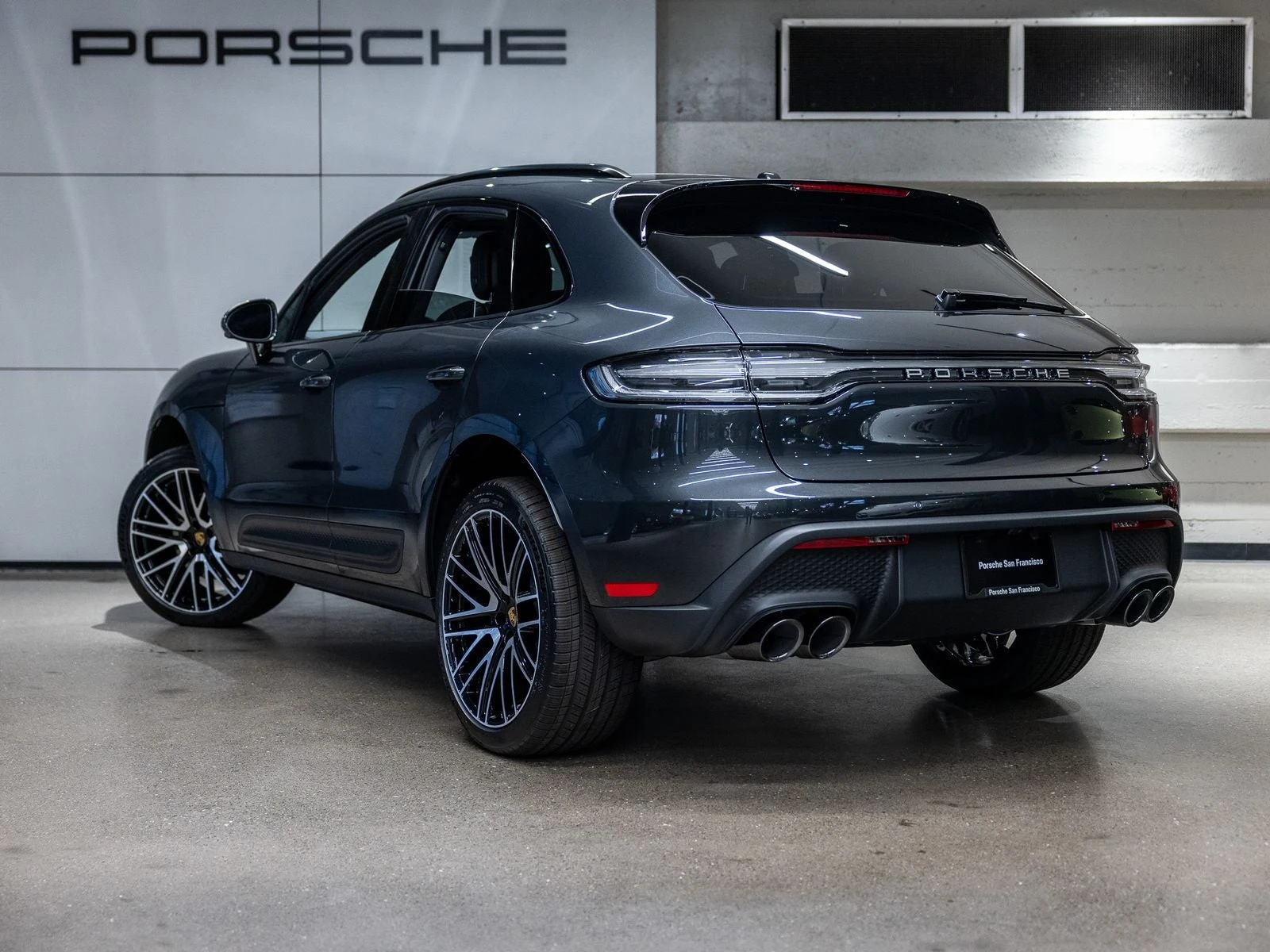 2026 Porsche Macan (95B), 3/20