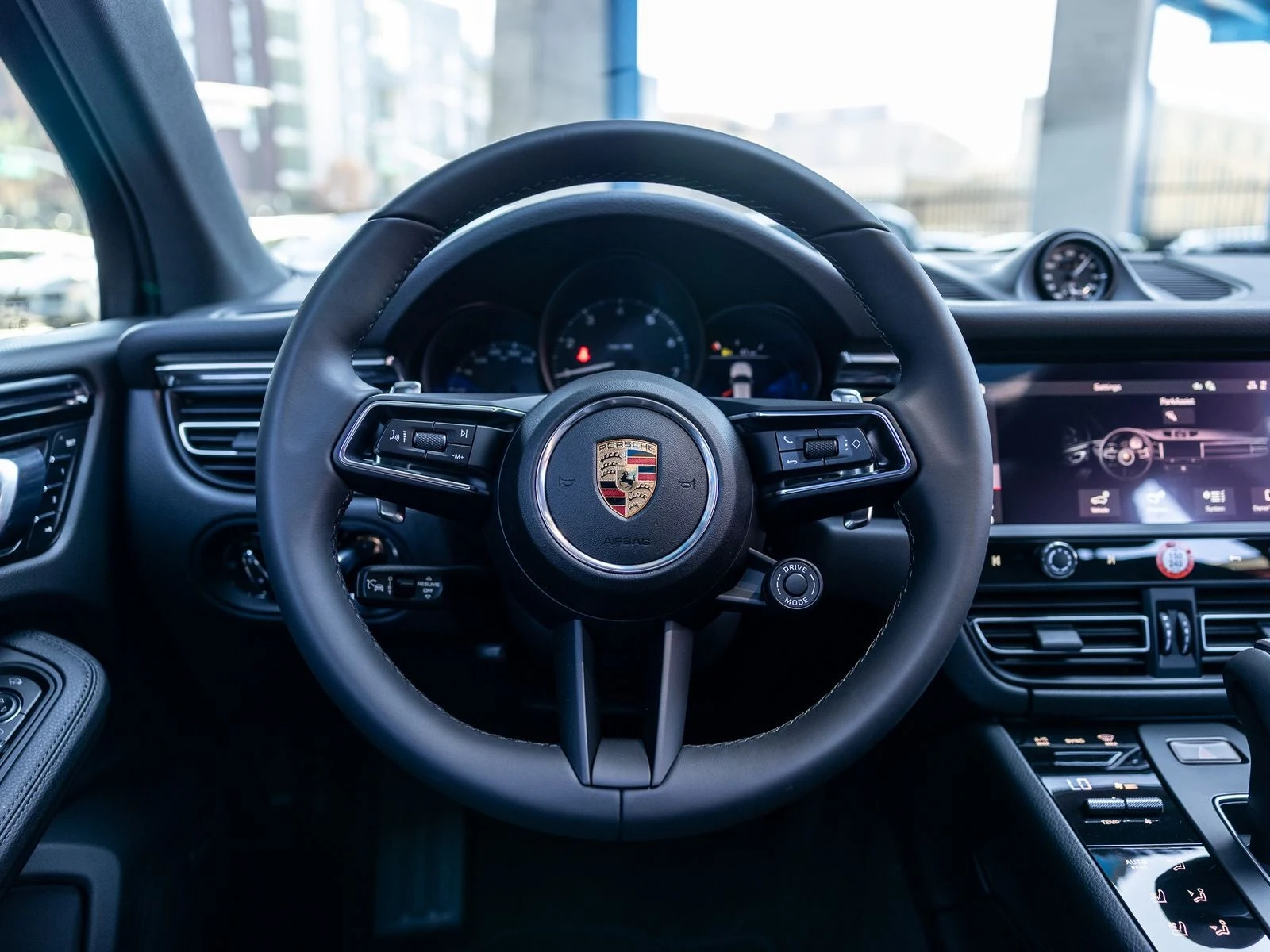 2026 Porsche Macan (95B), 6/20