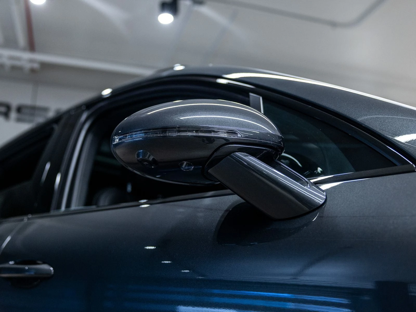 2026 Porsche Macan (95B), 19/20