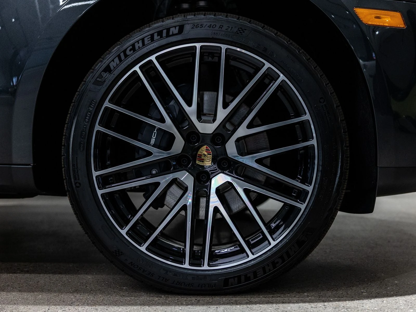 2026 Porsche Macan (95B), 20/20