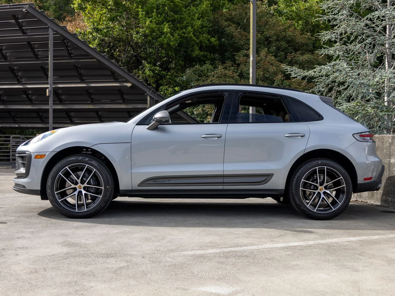 2026 Porsche Macan T (95B), 2/20