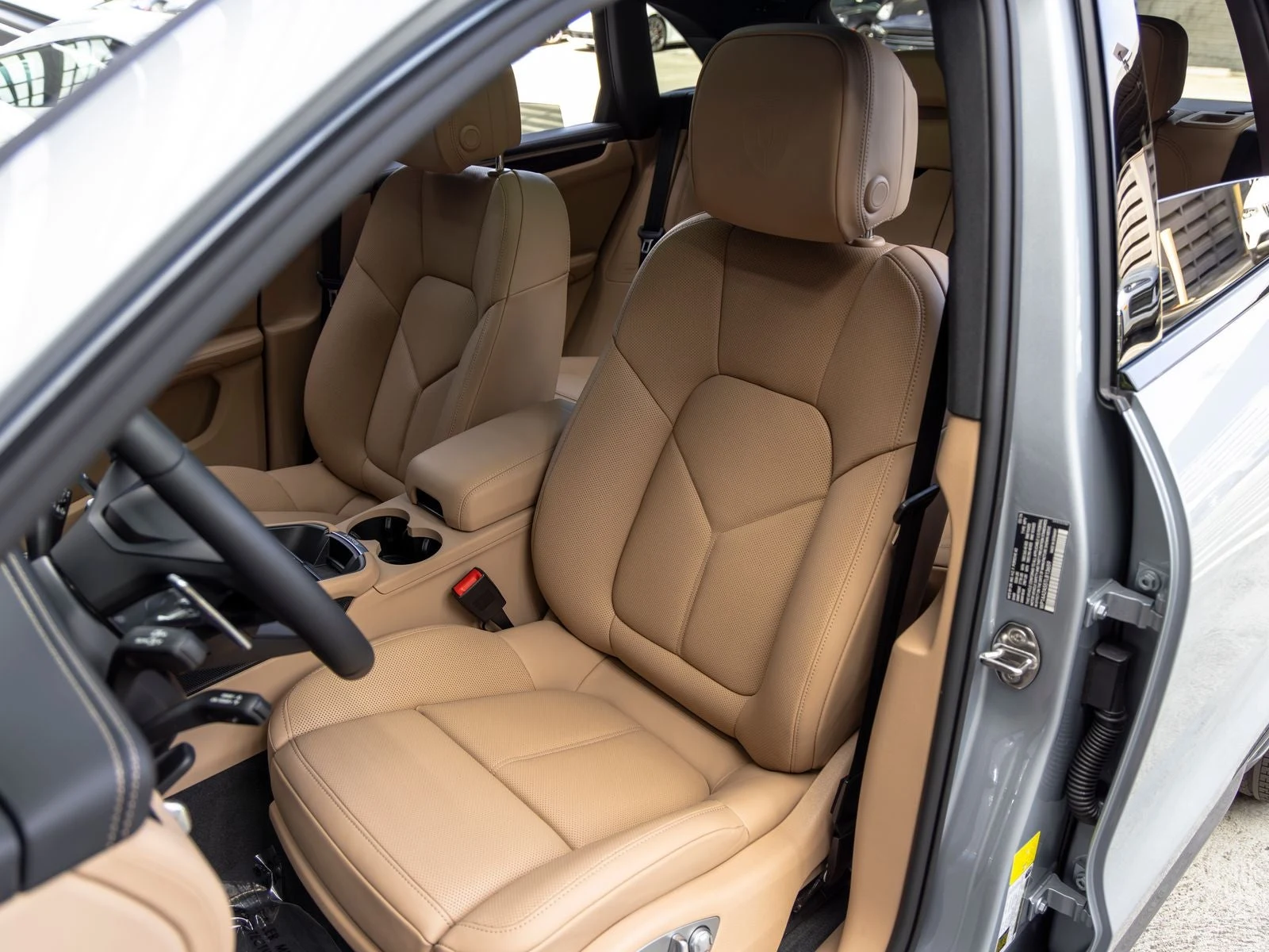2026 Porsche Macan T (95B), 5/20