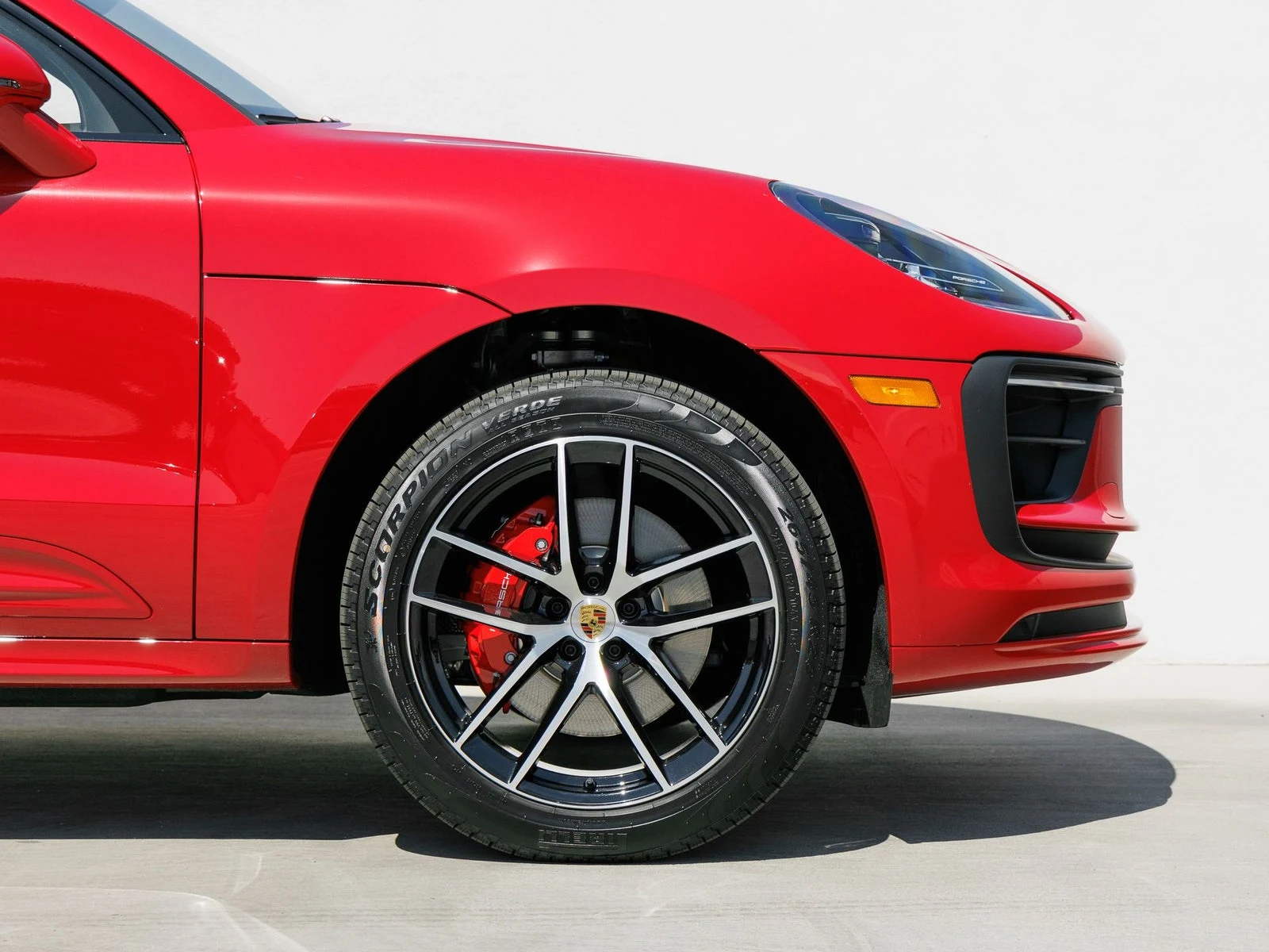 2026 Porsche Macan S (95B), 11/20