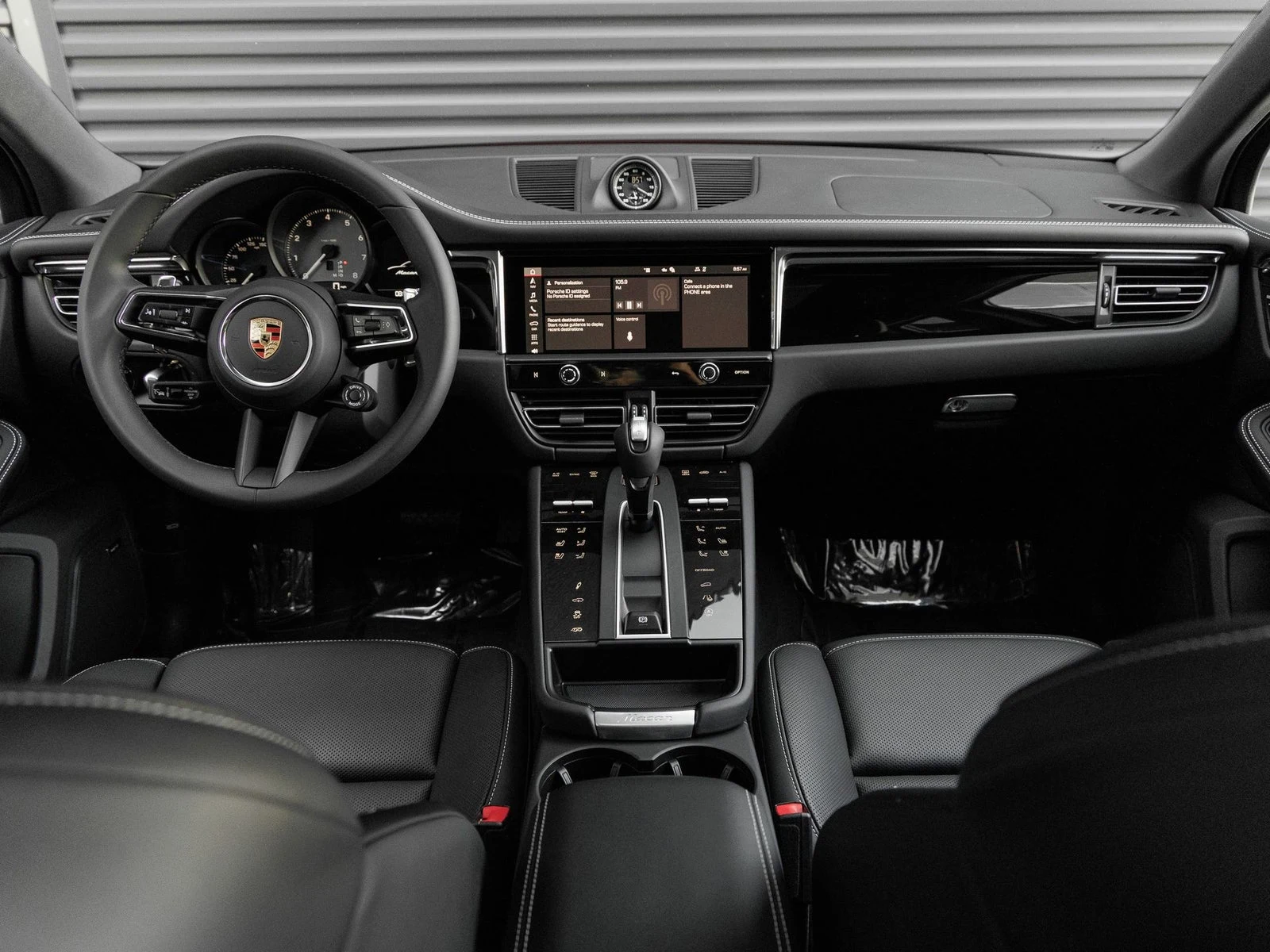 2026 Porsche Macan S (95B), 17/20
