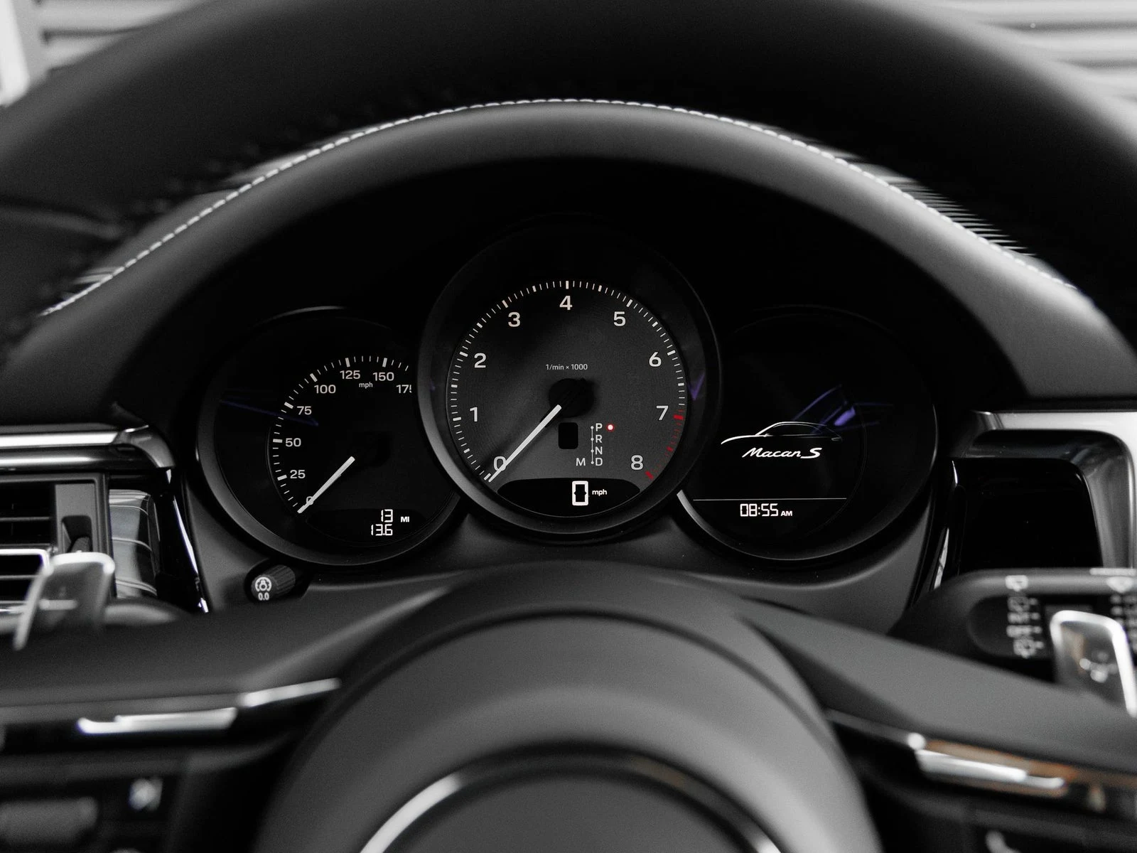 2026 Porsche Macan S (95B), 19/20