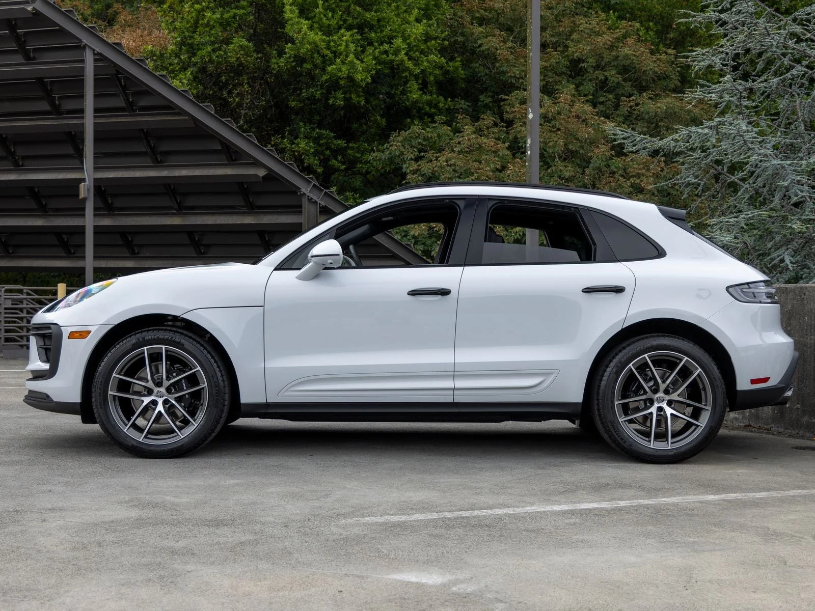2026 Porsche Macan S (95B), 2/20