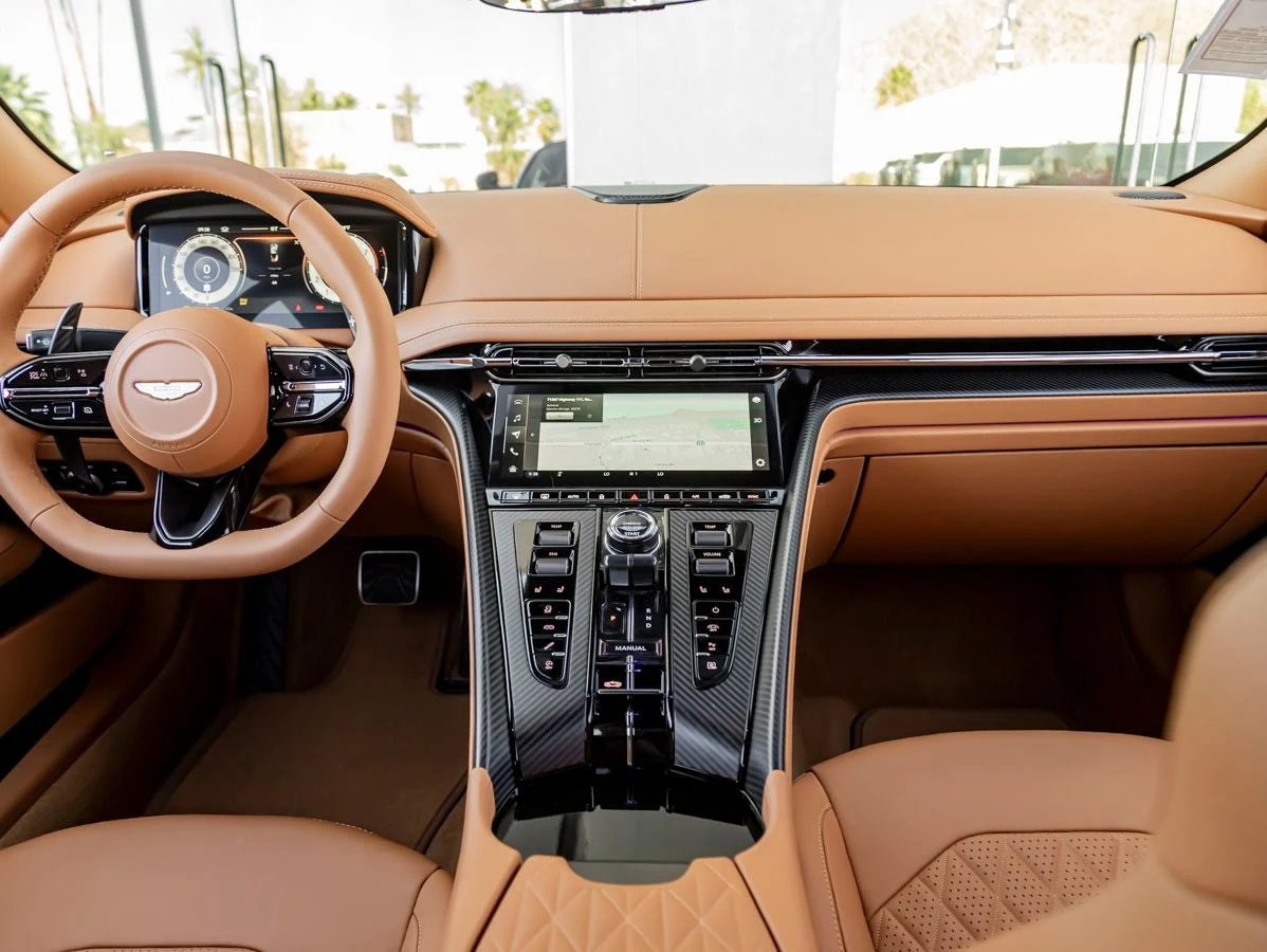 2026 Aston Martin DB12 Volante, 20/20