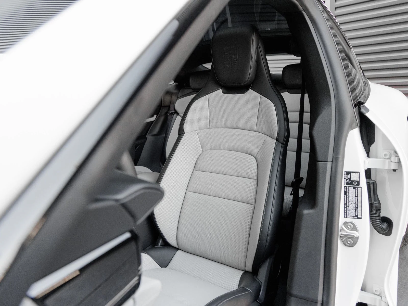 2026 Porsche Taycan Black Edition (2025 Update), 5/20