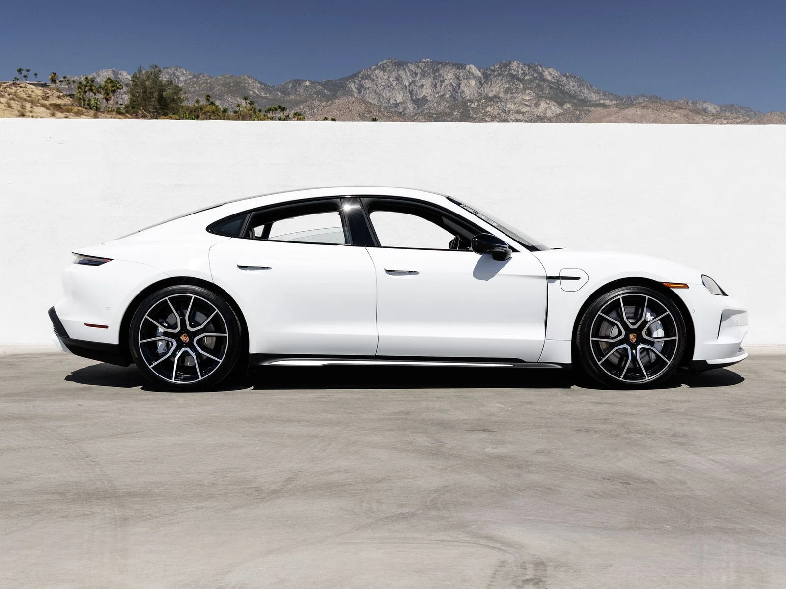 2026 Porsche Taycan Black Edition (2025 Update), 8/20