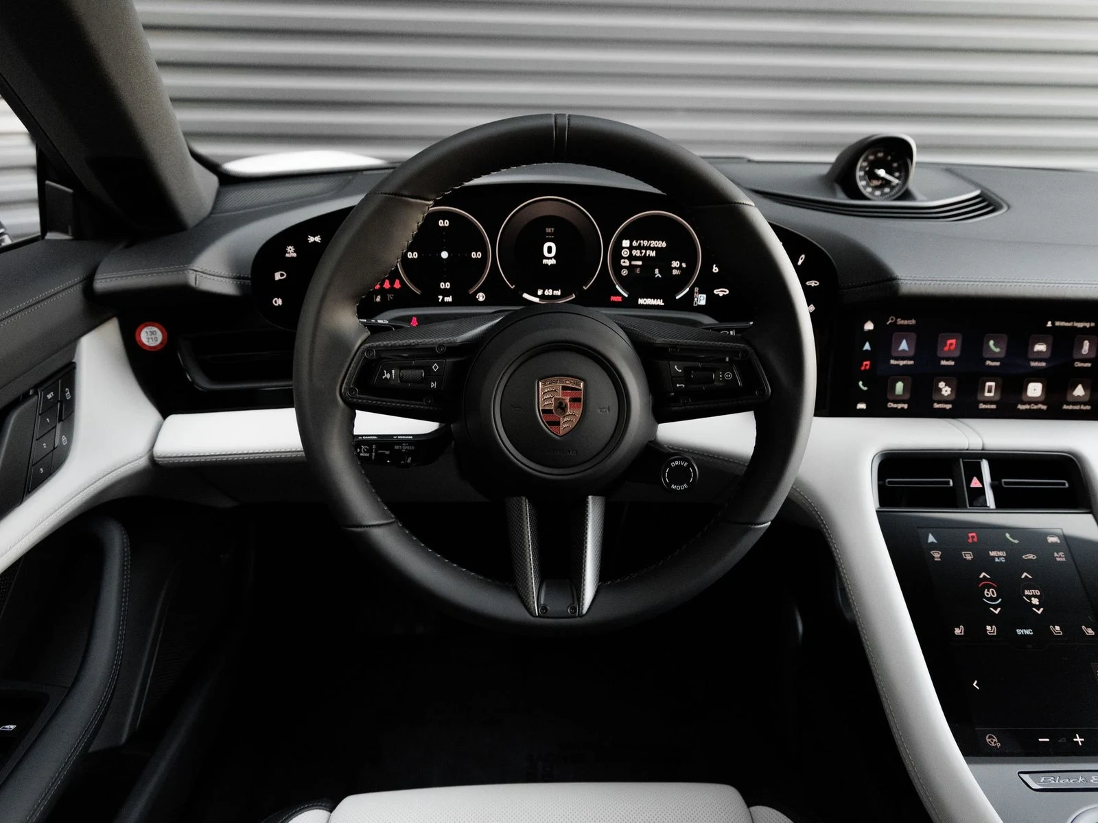 2026 Porsche Taycan Black Edition (2025 Update), 19/20