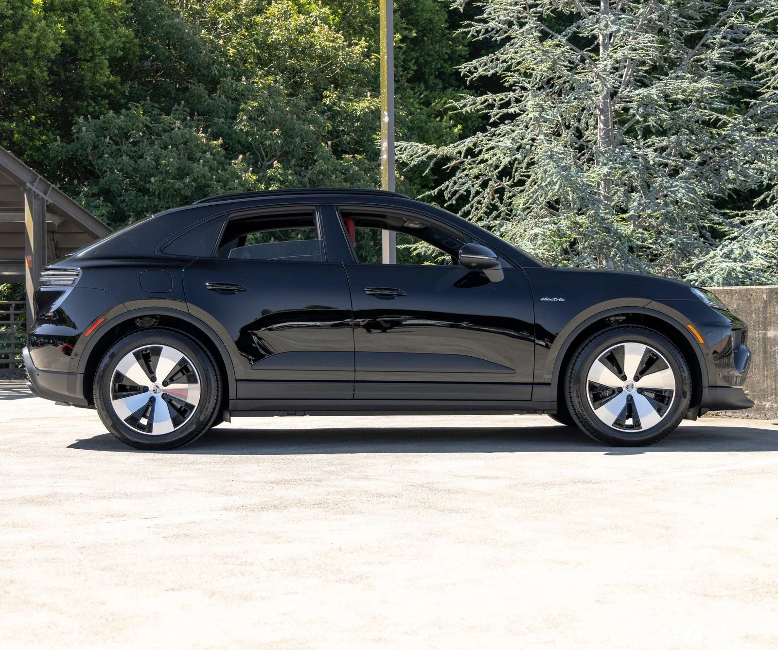 2026 Porsche Macan 4 Electric (XAB), 12/20