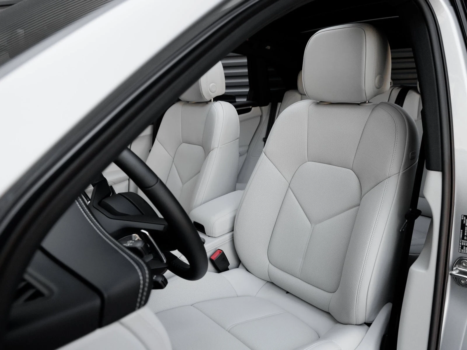 2026 Porsche Macan S (95B), 5/20