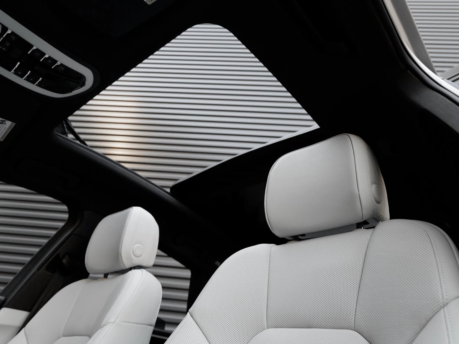 2026 Porsche Macan S (95B), 14/20