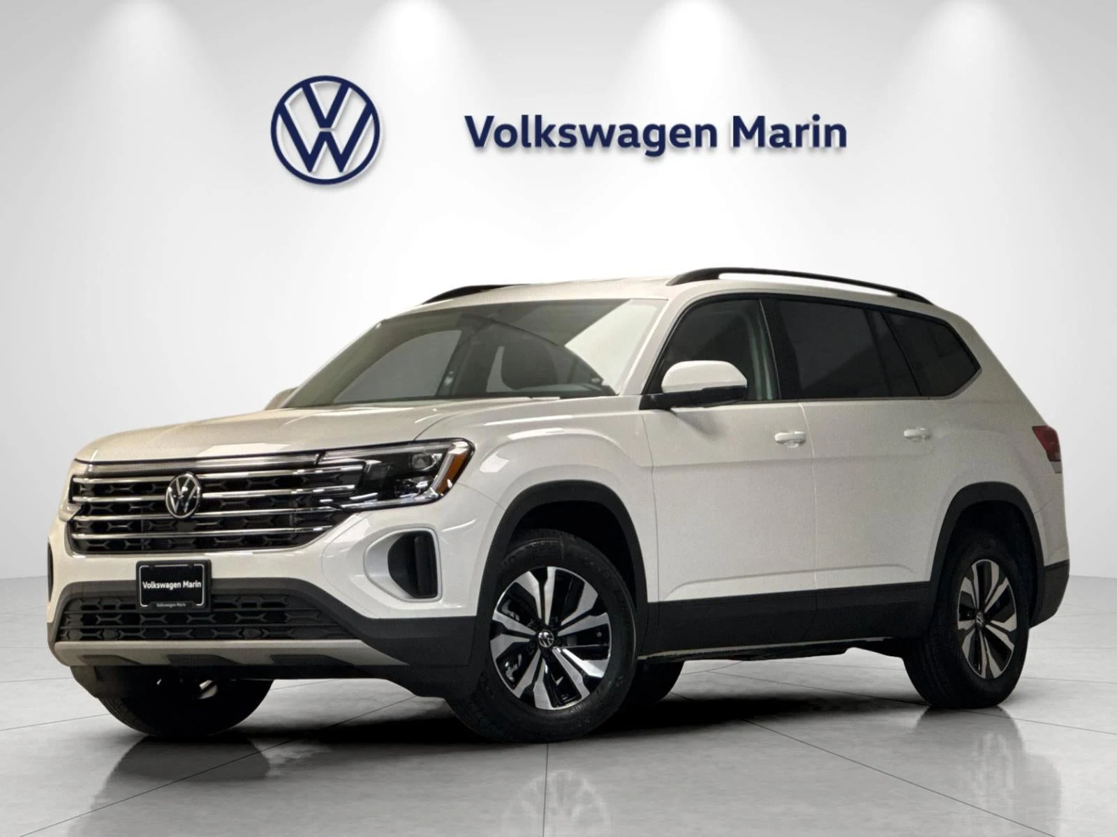 Volkswagen Atlas 2.0T SE (2024 Update) · Opal White Pearl · Indigo Auto Group